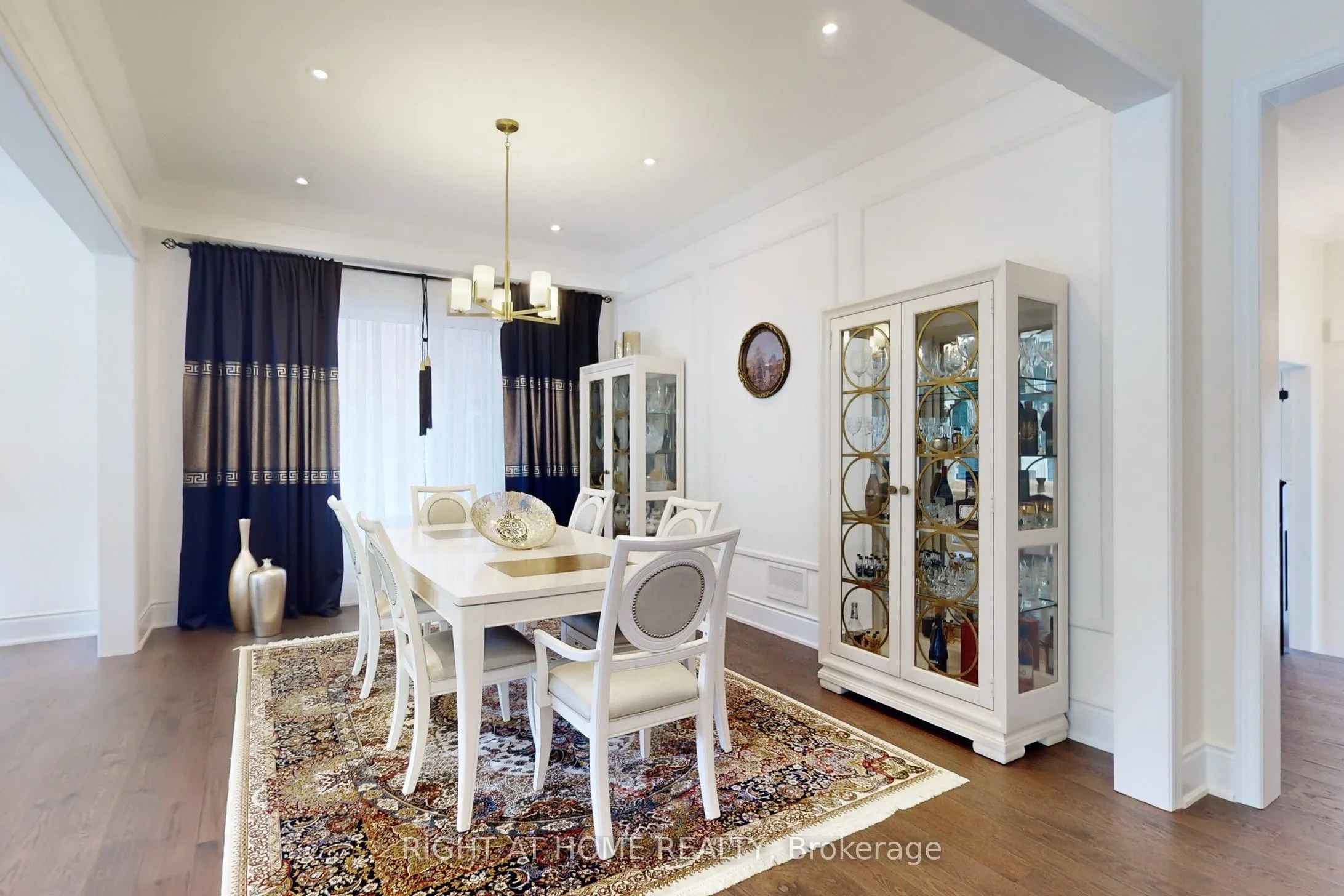 216 Sunset Vista Court E