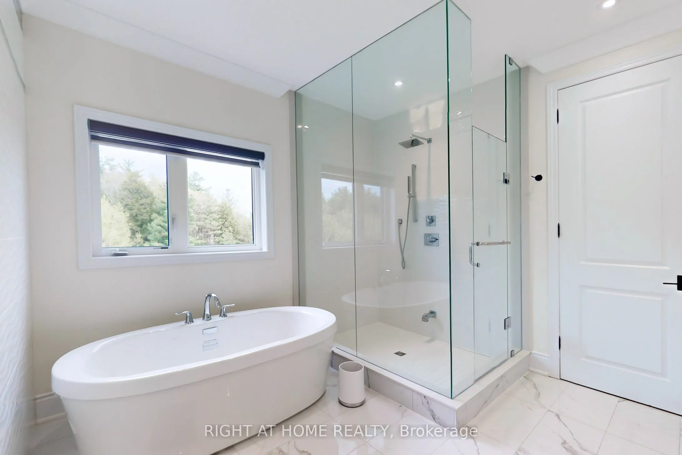 216 Sunset Vista Court E