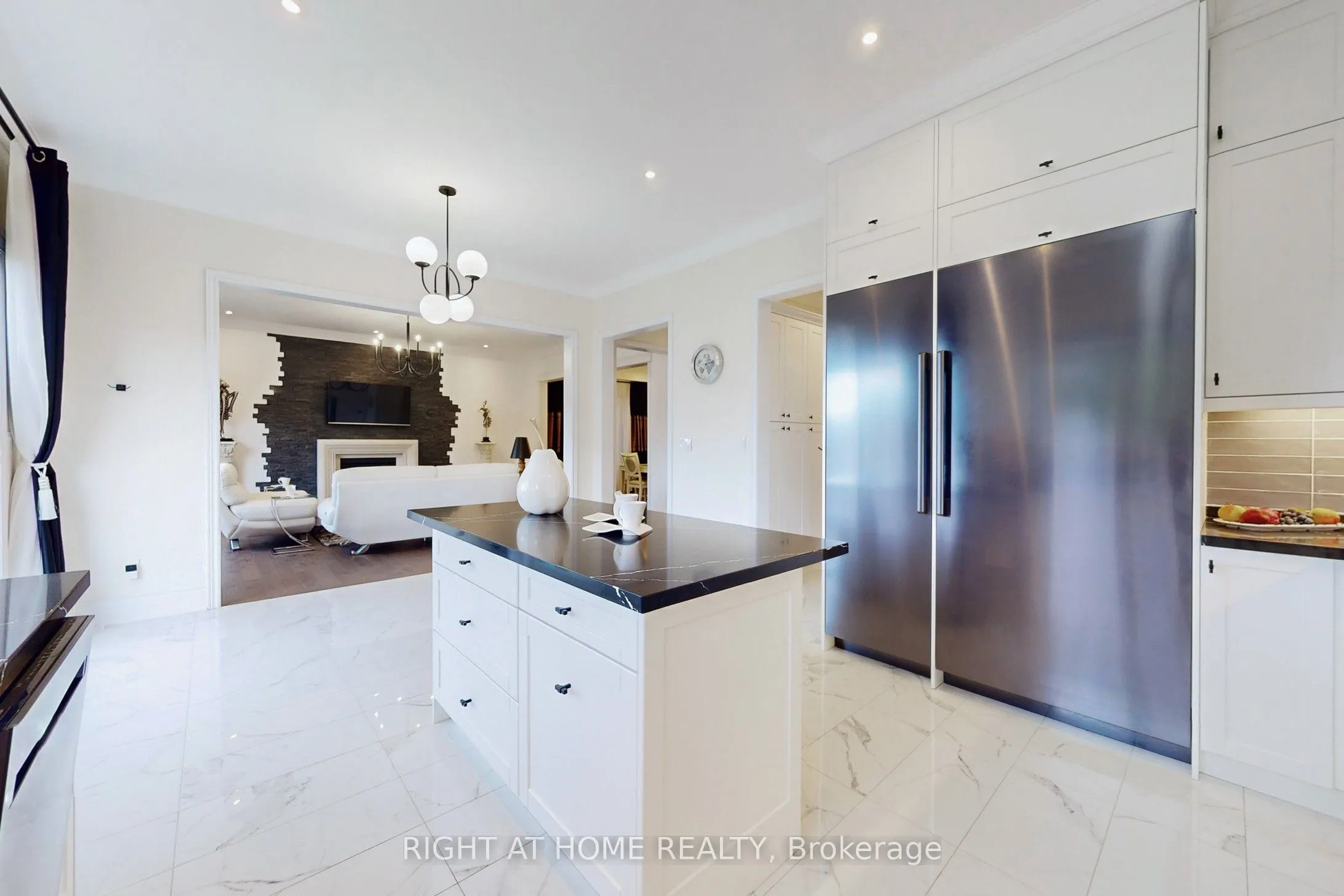 216 Sunset Vista Court E