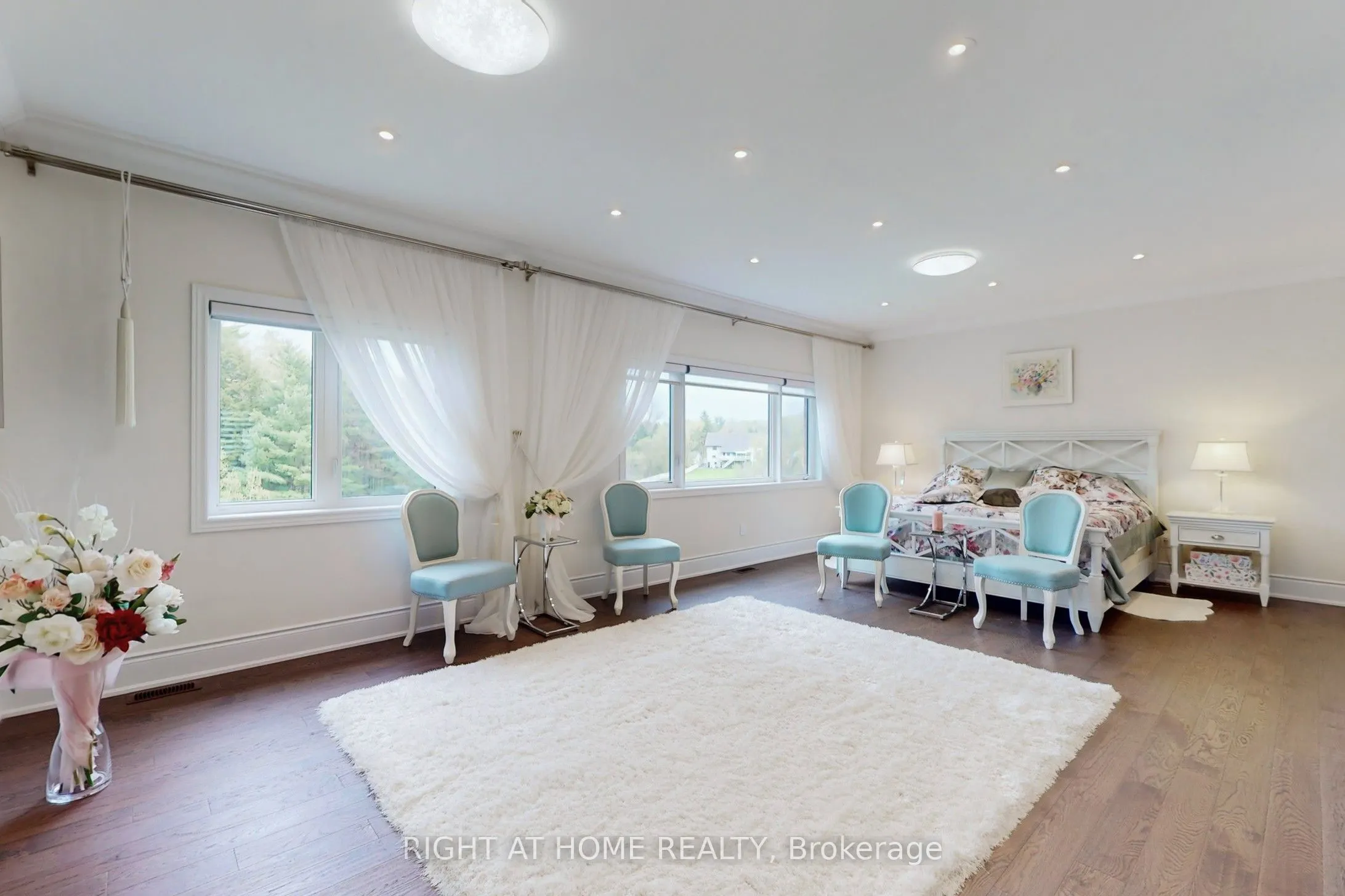 216 Sunset Vista Court E