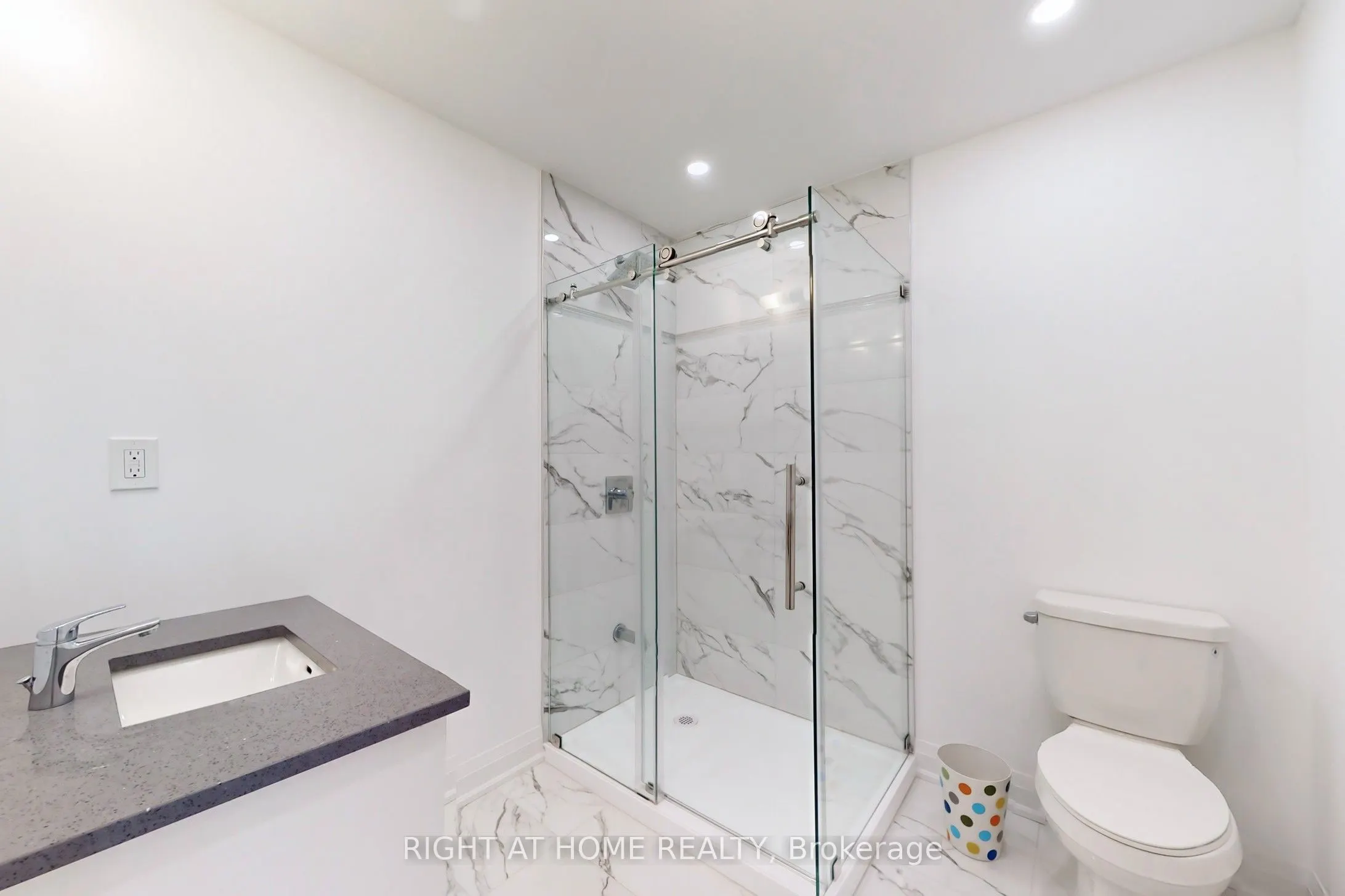 216 Sunset Vista Court E