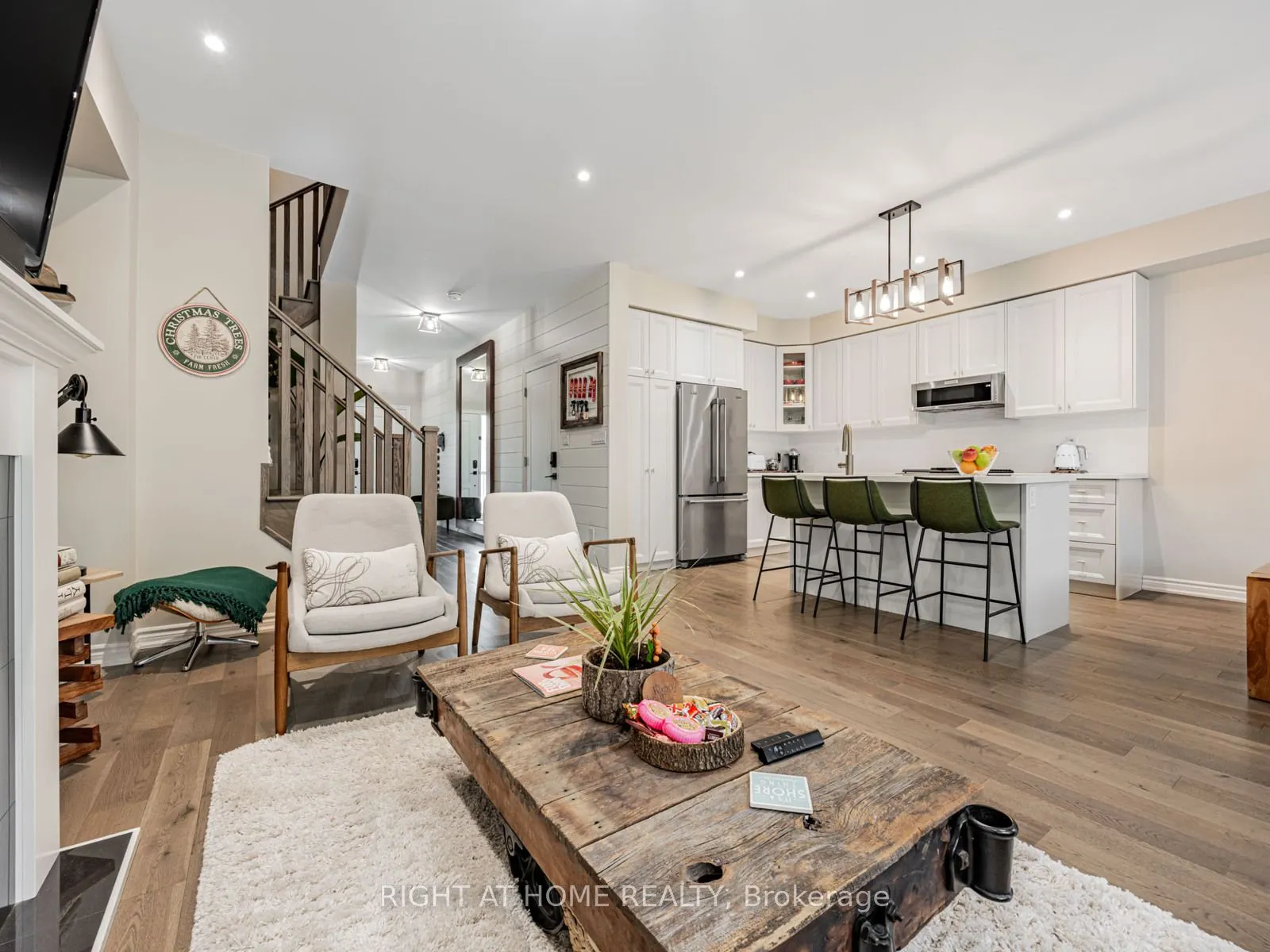 7 Harry Thornton Lane