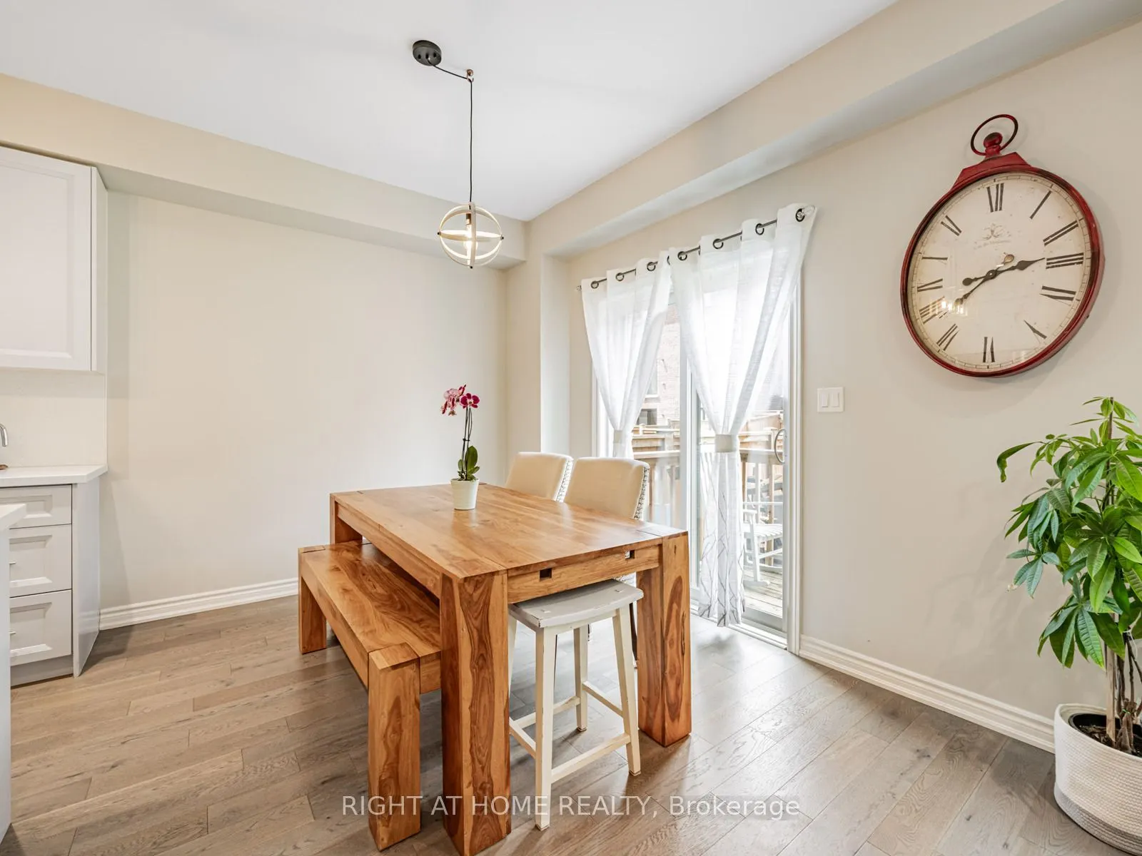 7 Harry Thornton Lane