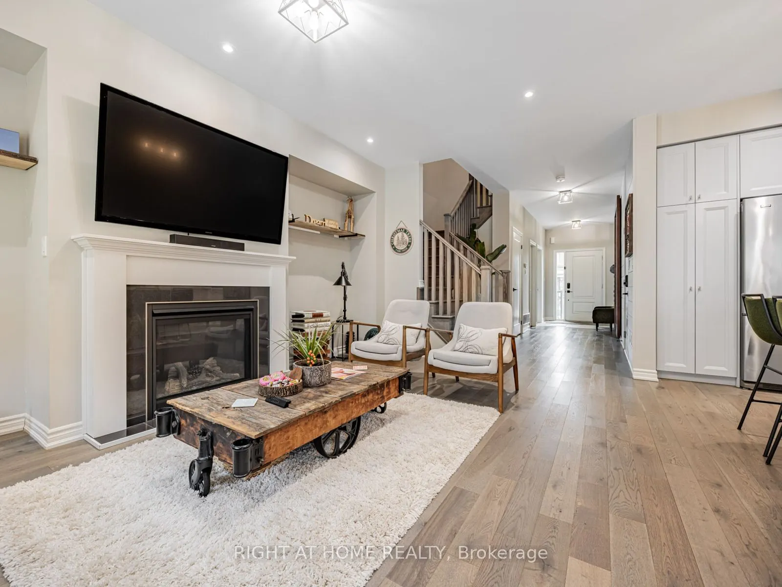 7 Harry Thornton Lane