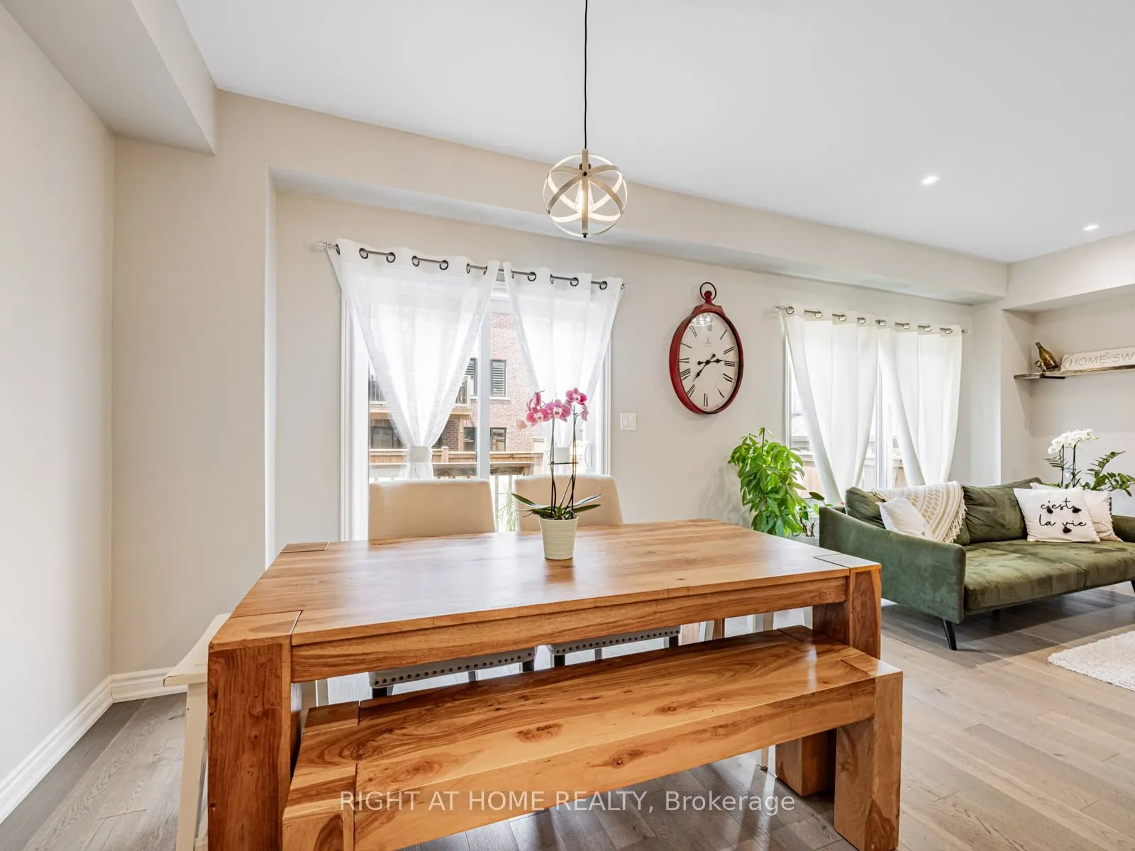 7 Harry Thornton Lane