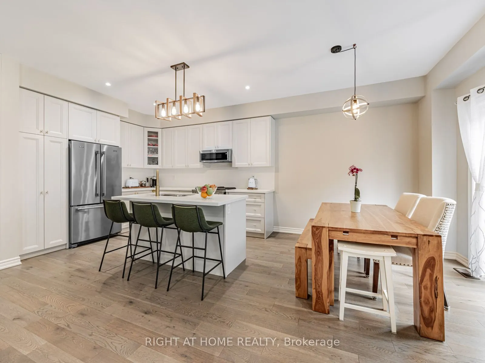 7 Harry Thornton Lane