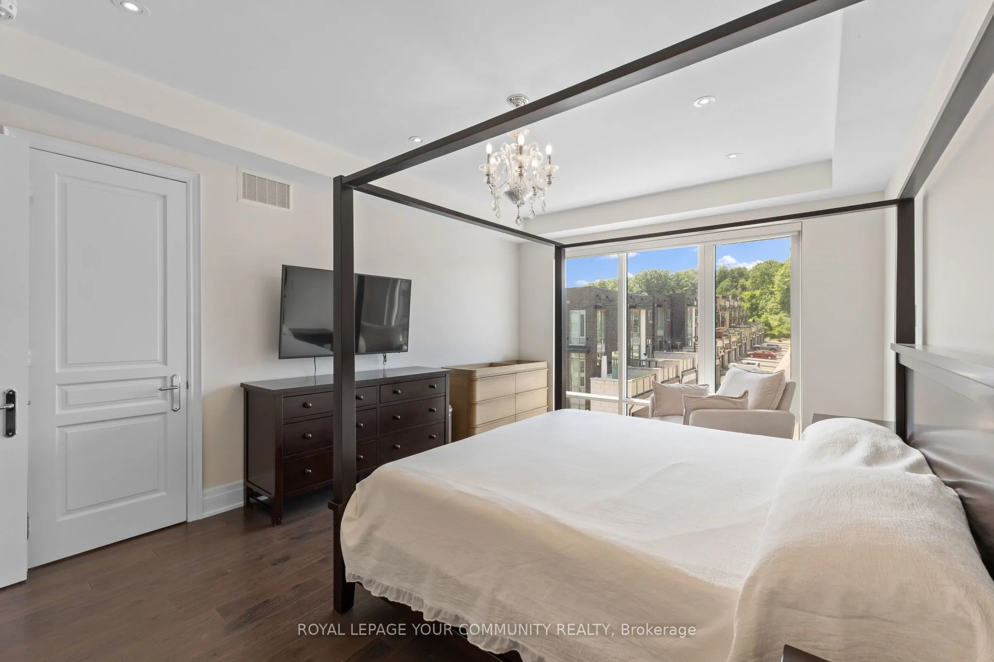 40 Crimson Forest Drive