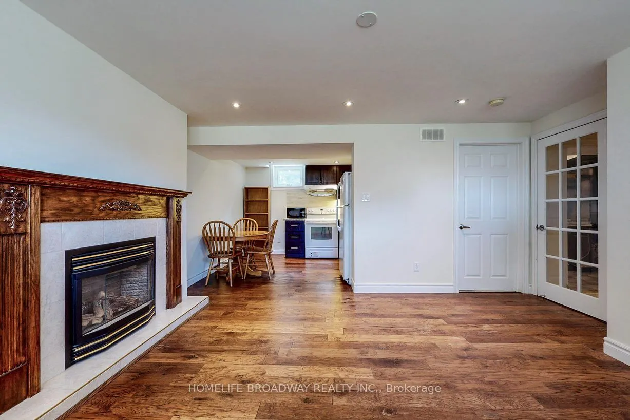 1 Billy Joel Crescent