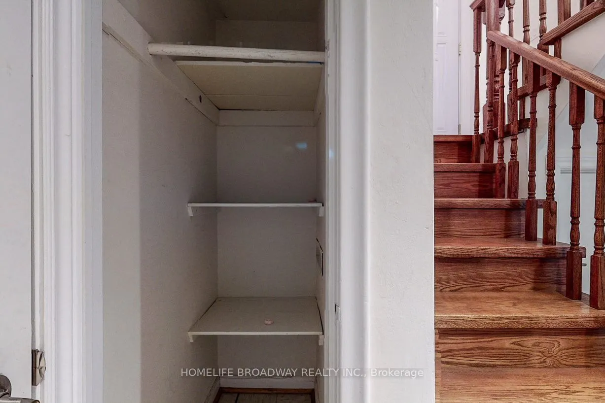 1 Billy Joel Crescent