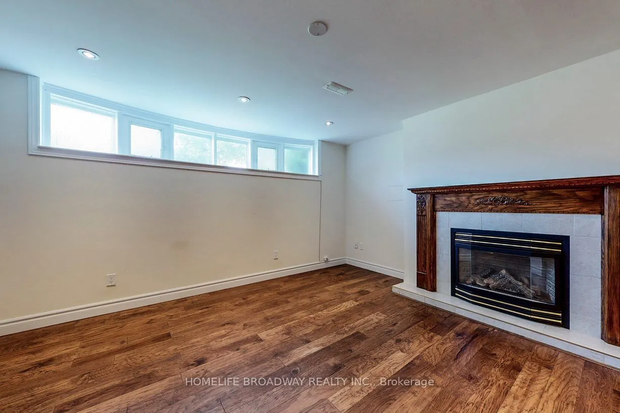 1 Billy Joel Crescent