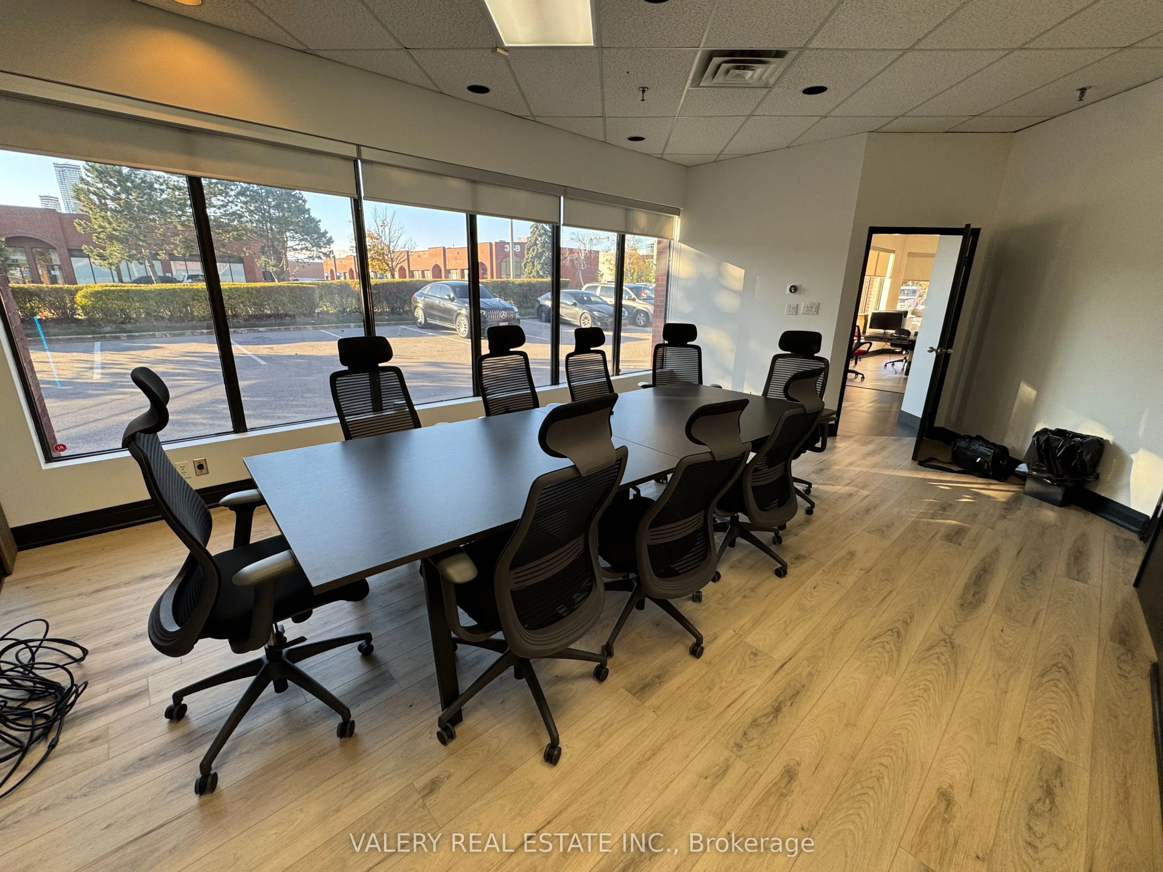 390 Edgeley Boulevard, #18