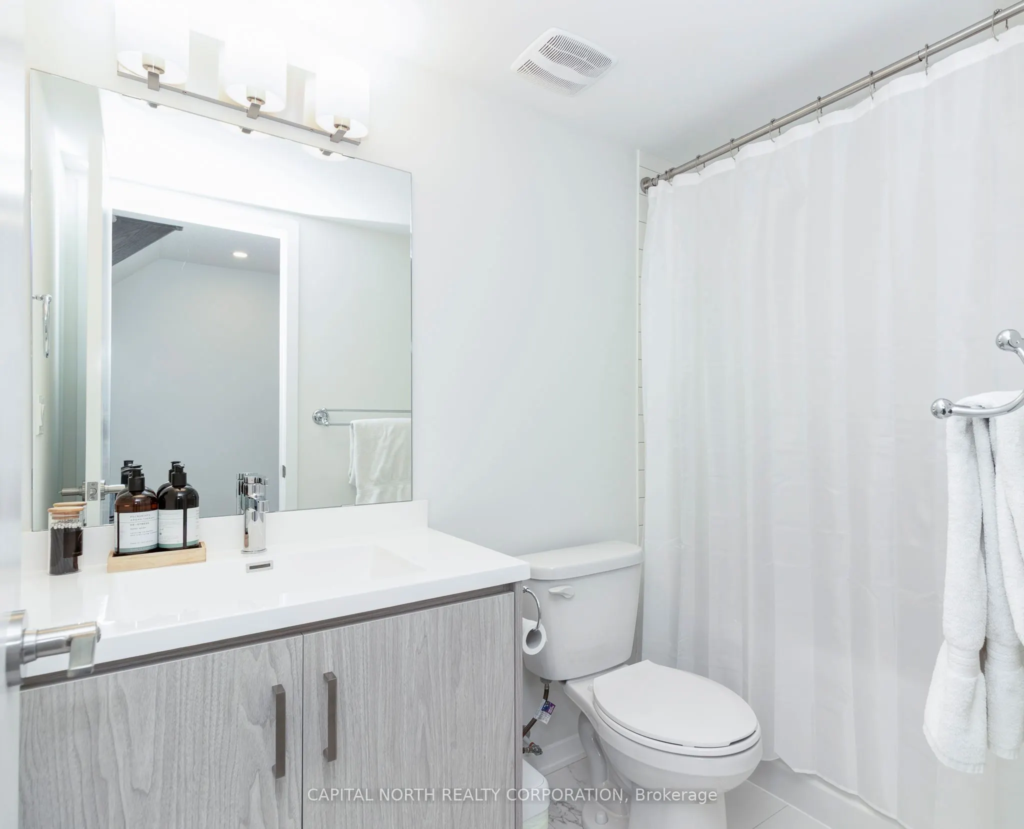 150 Honeycrisp Crescent, #TH266