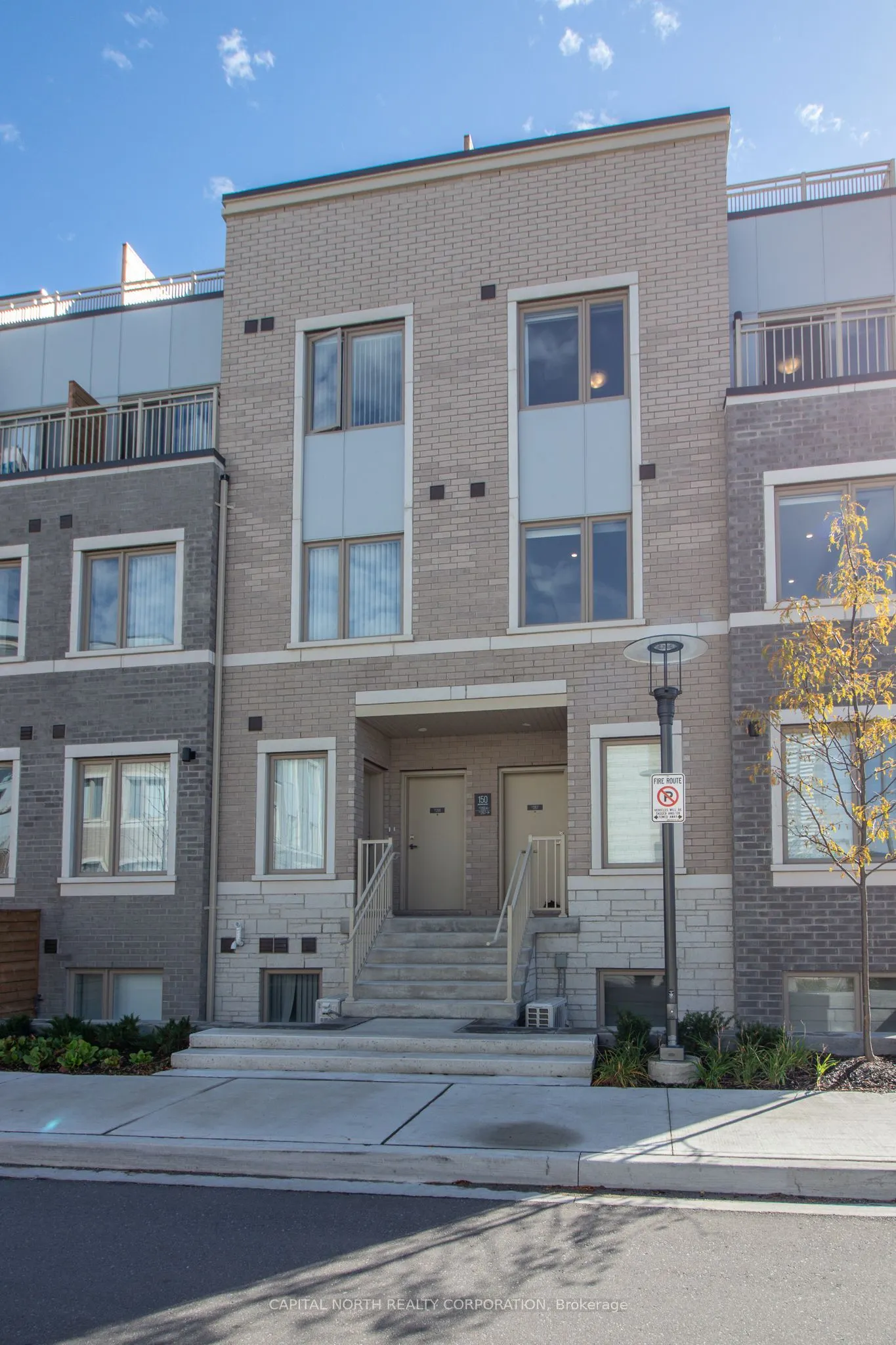 150 Honeycrisp Crescent, #TH266