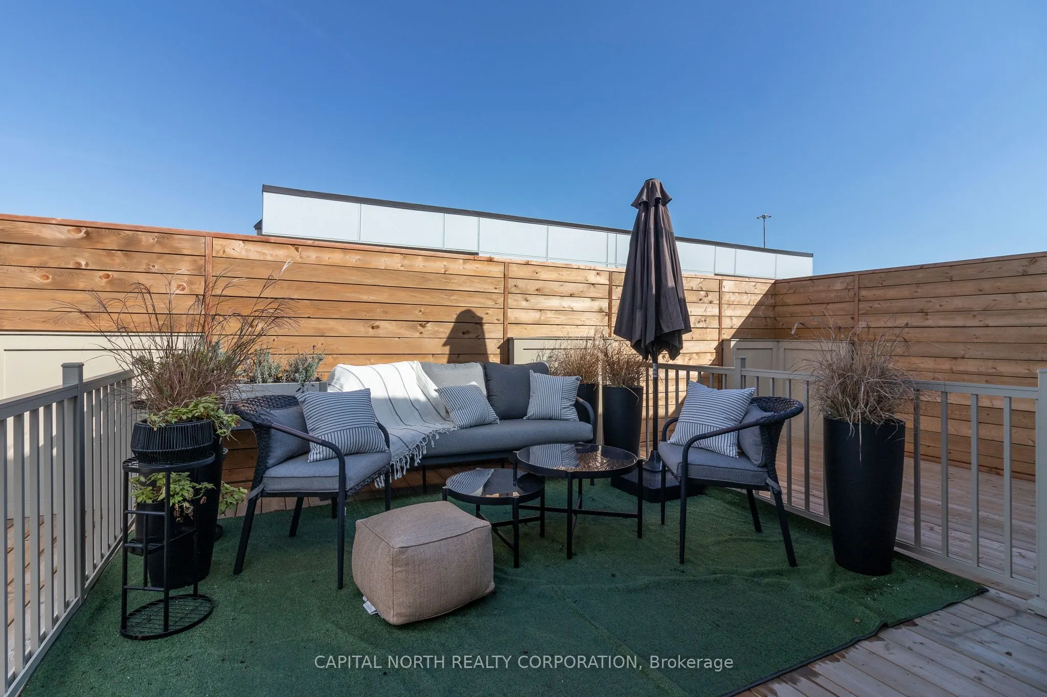 150 Honeycrisp Crescent, #TH266