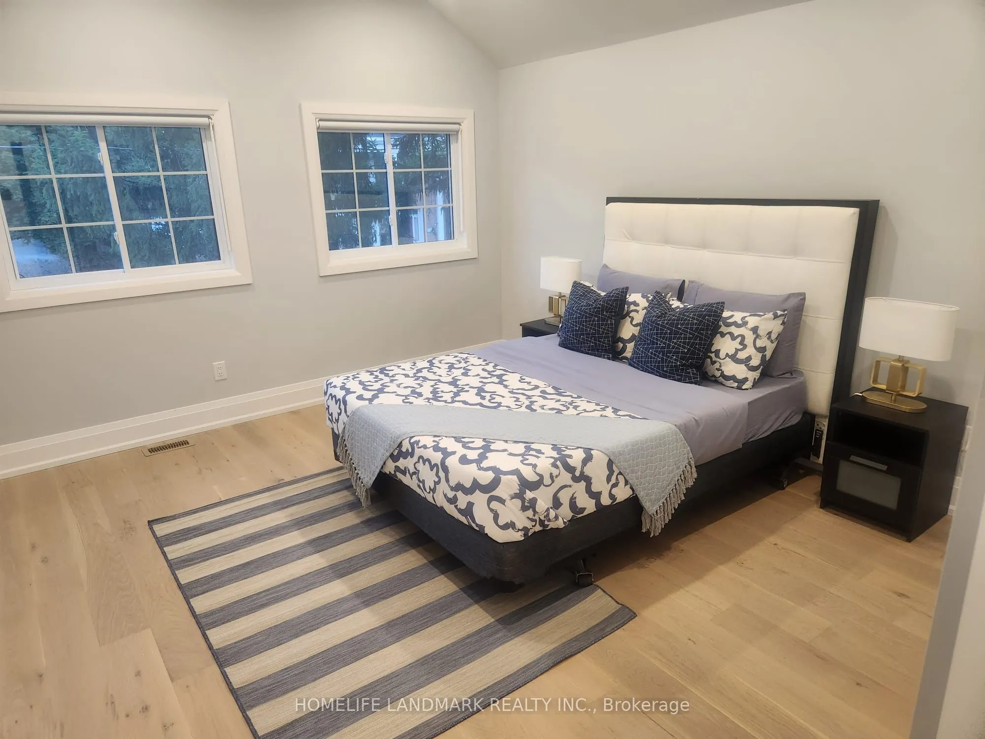 452 D'arcy Street S, #Main Unit