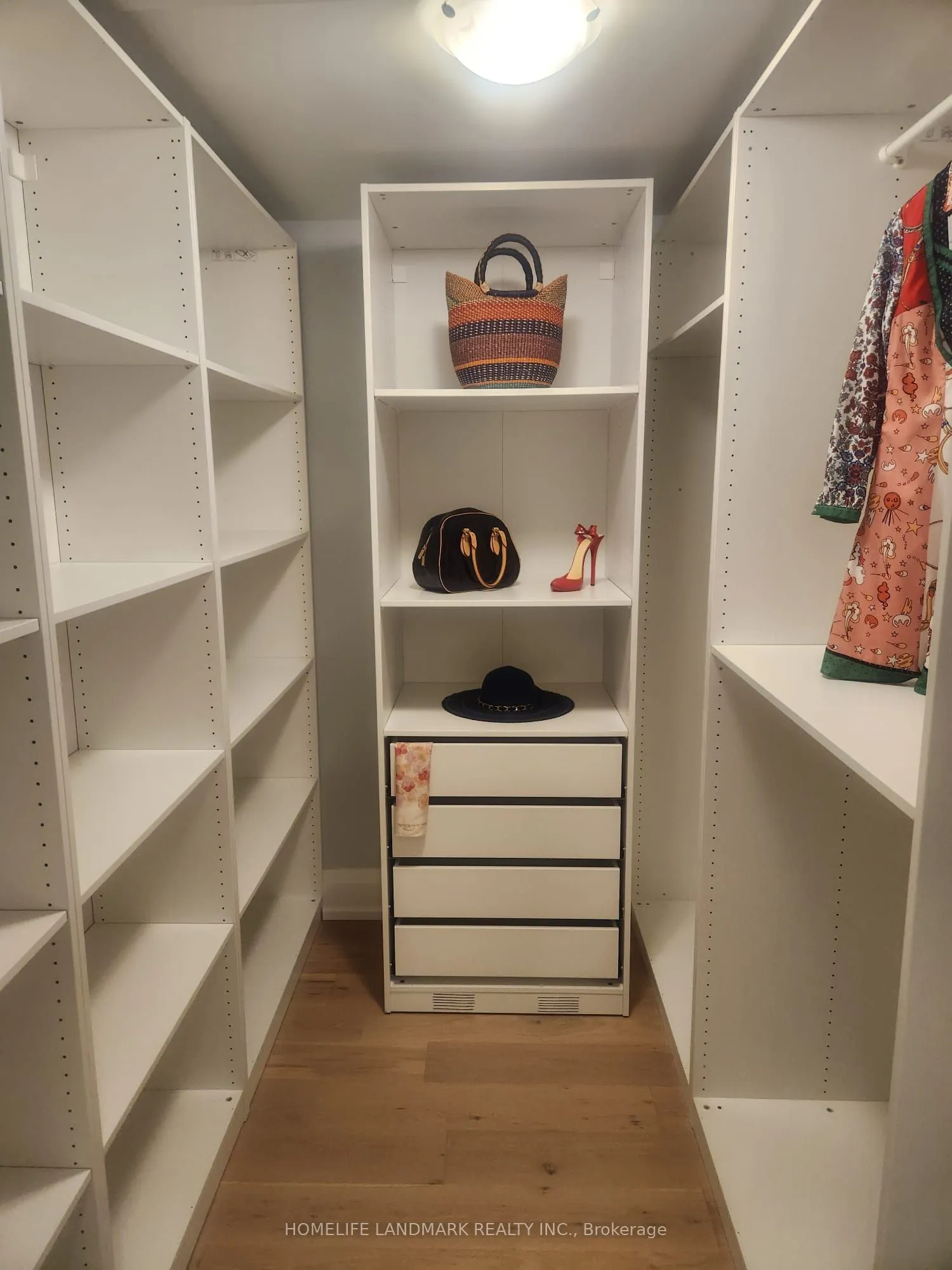 452 D'arcy Street S, #Main Unit