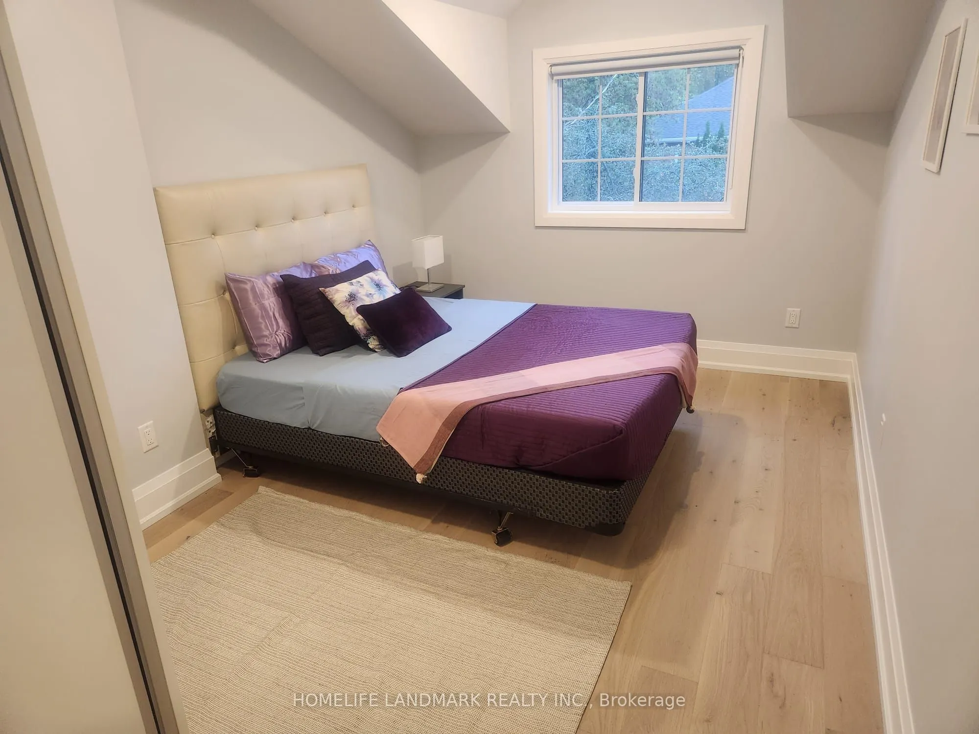 452 D'arcy Street S, #Main Unit