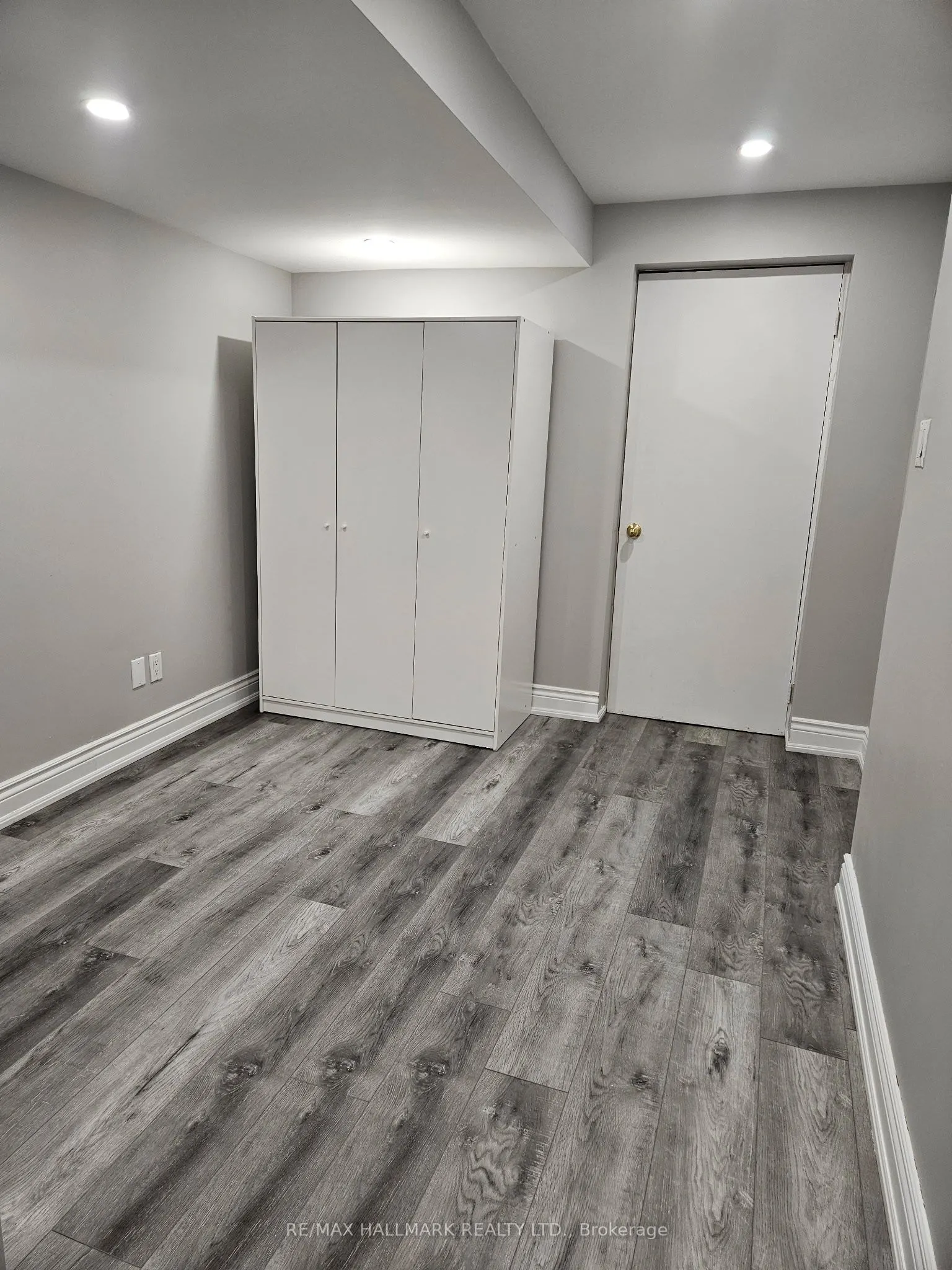 94 Marbella Road N, #Basement