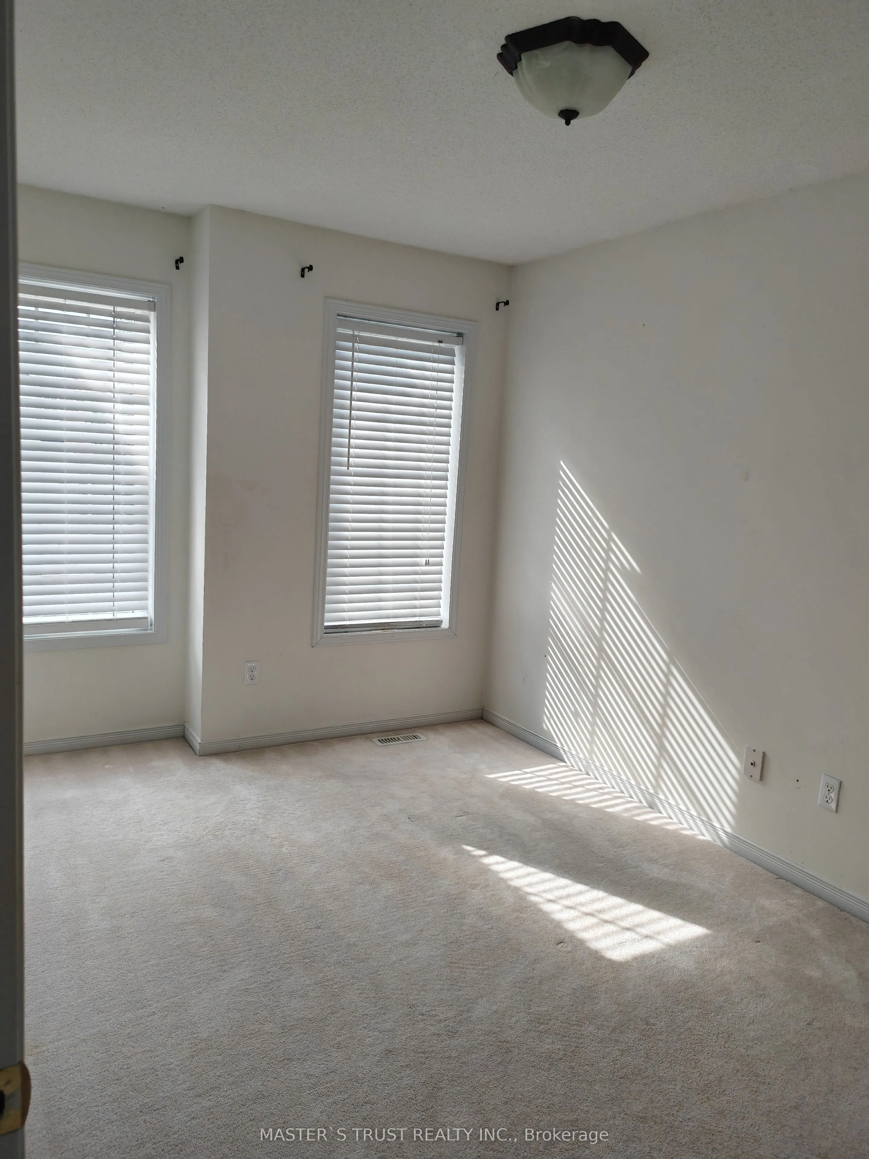 15 Big Hill Crescent