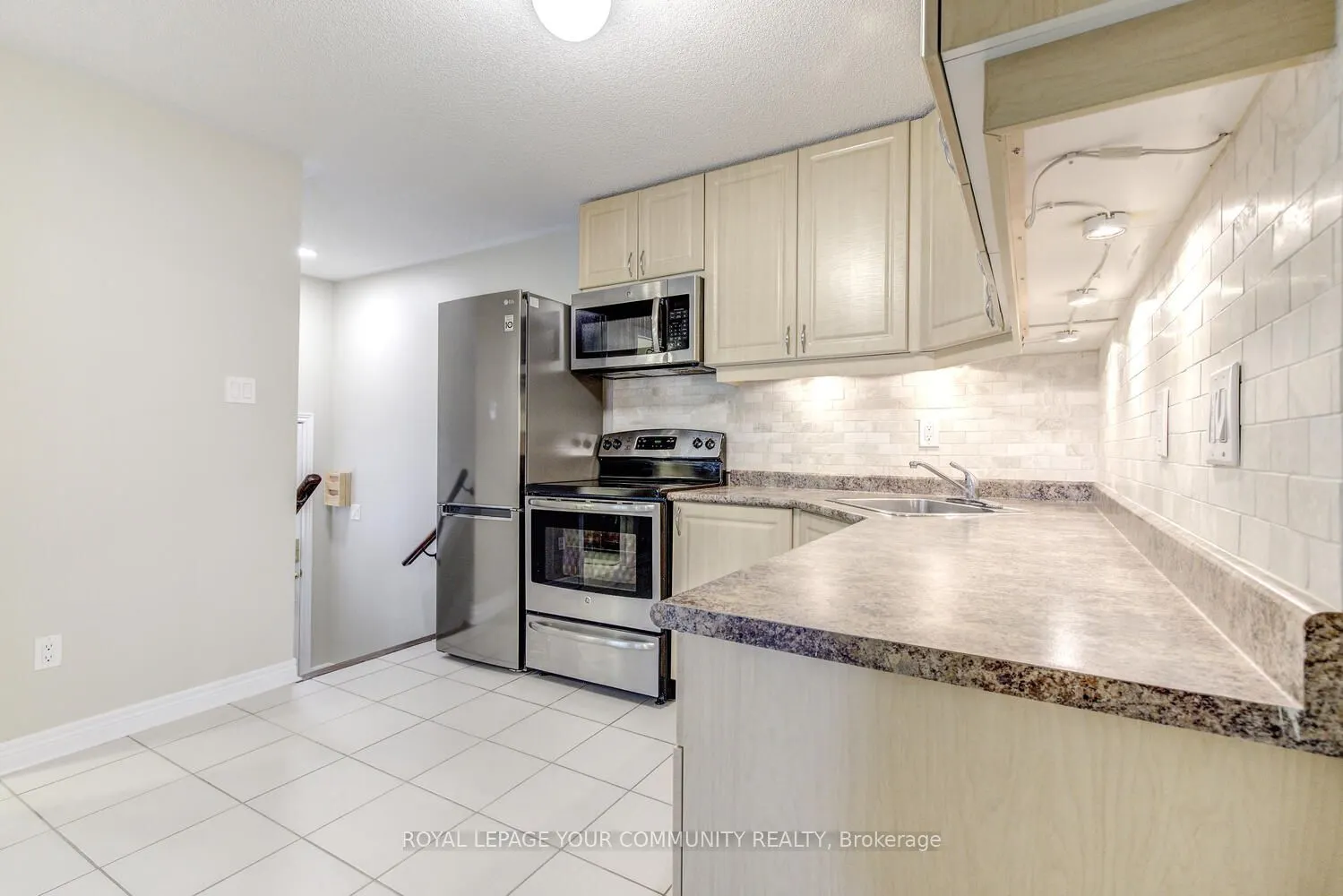 310 Golden Forest Road, #Ground Flr / W/O Basement