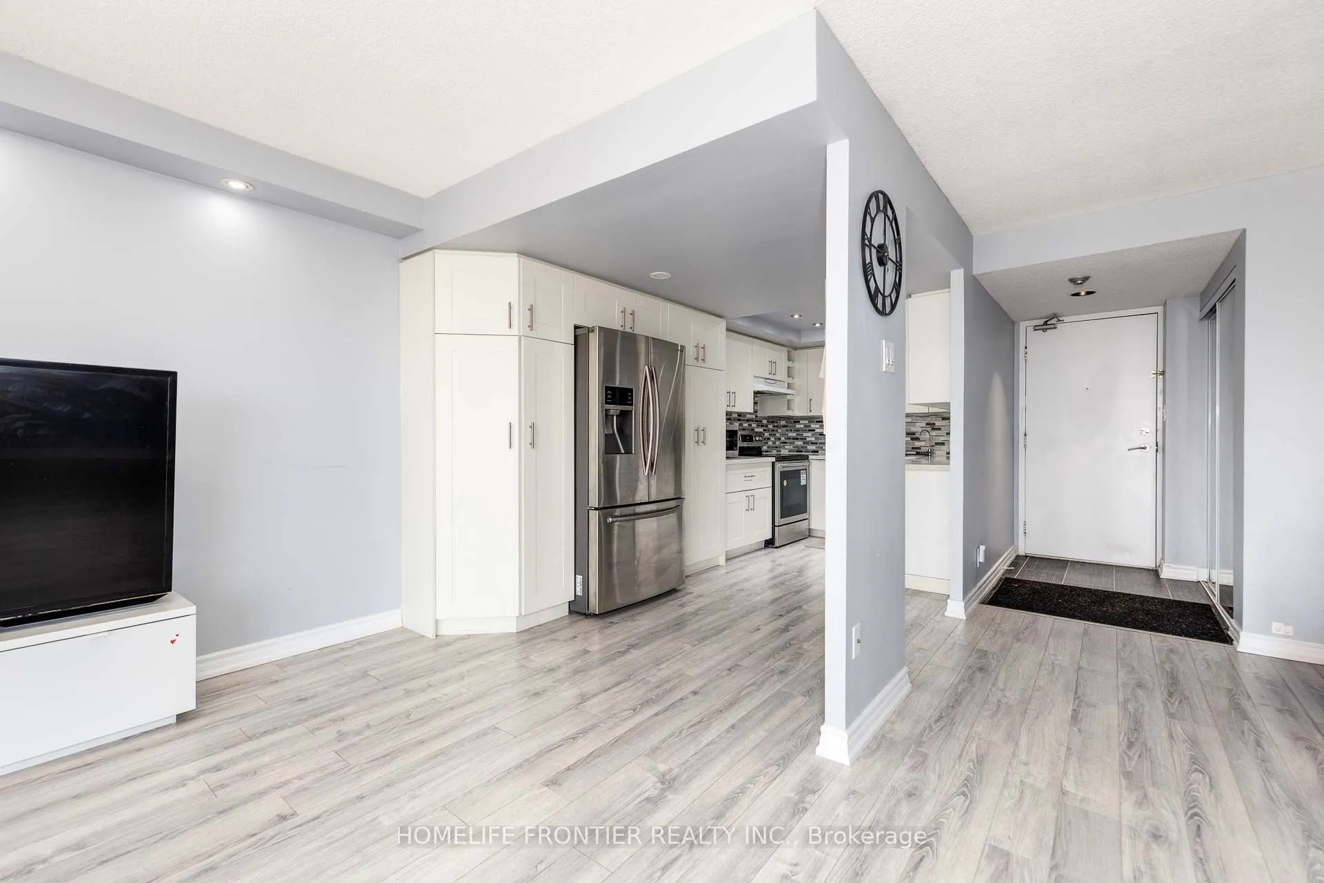 20 Baif Boulevard, #704