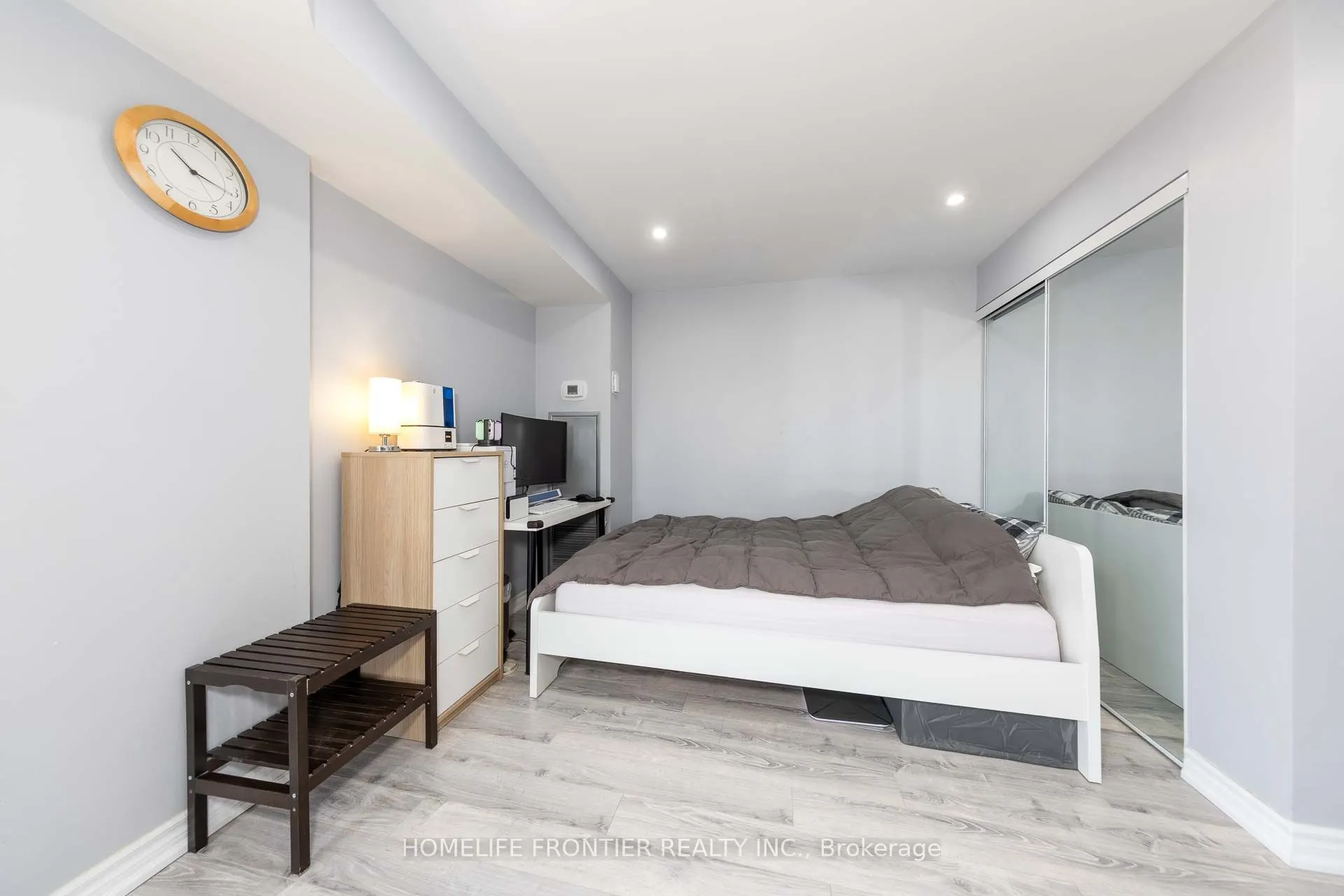 20 Baif Boulevard, #704