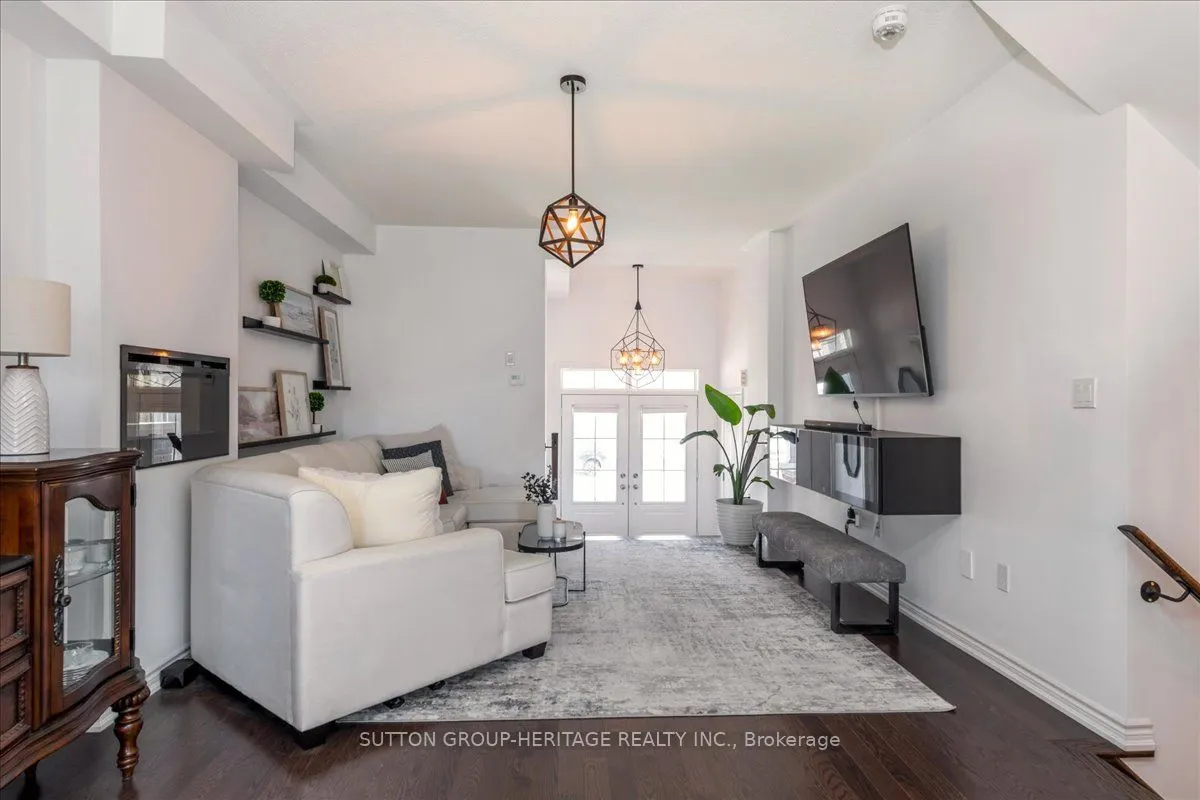 1491 Farrow Crescent