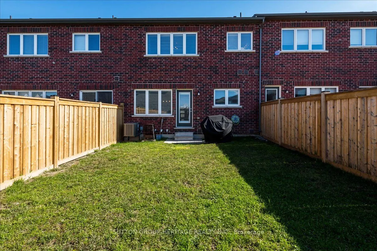 1491 Farrow Crescent