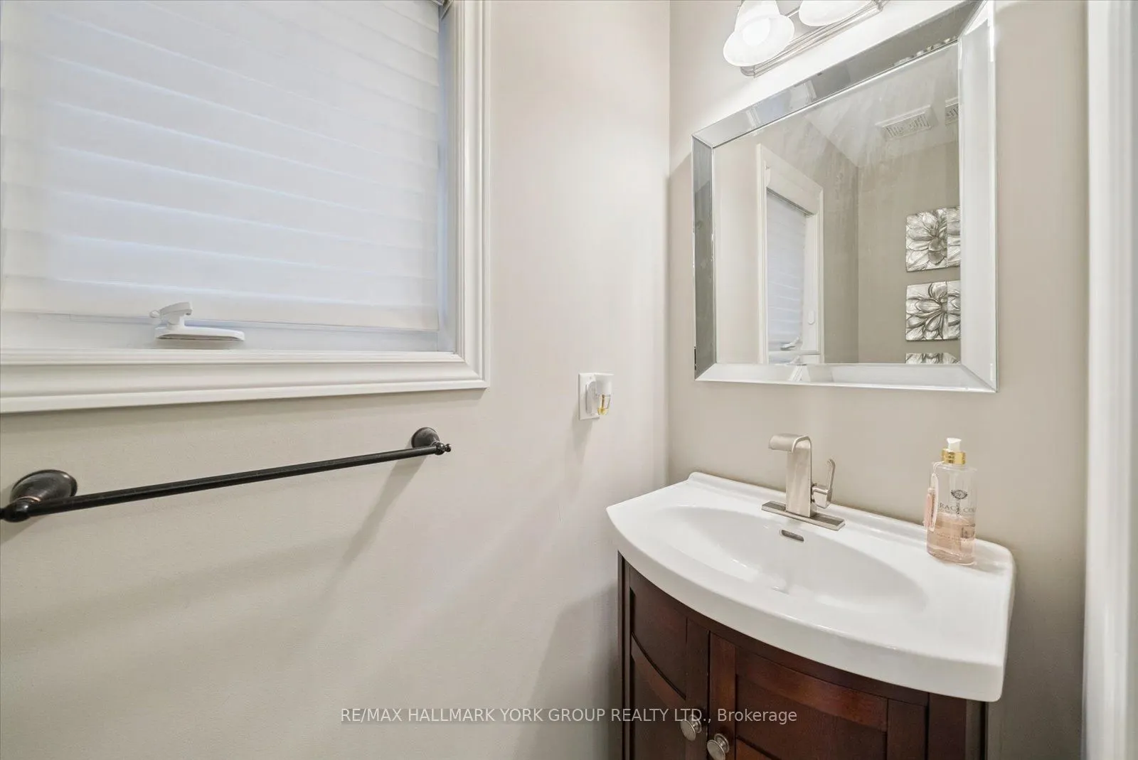 254 Meadowhawk Trail