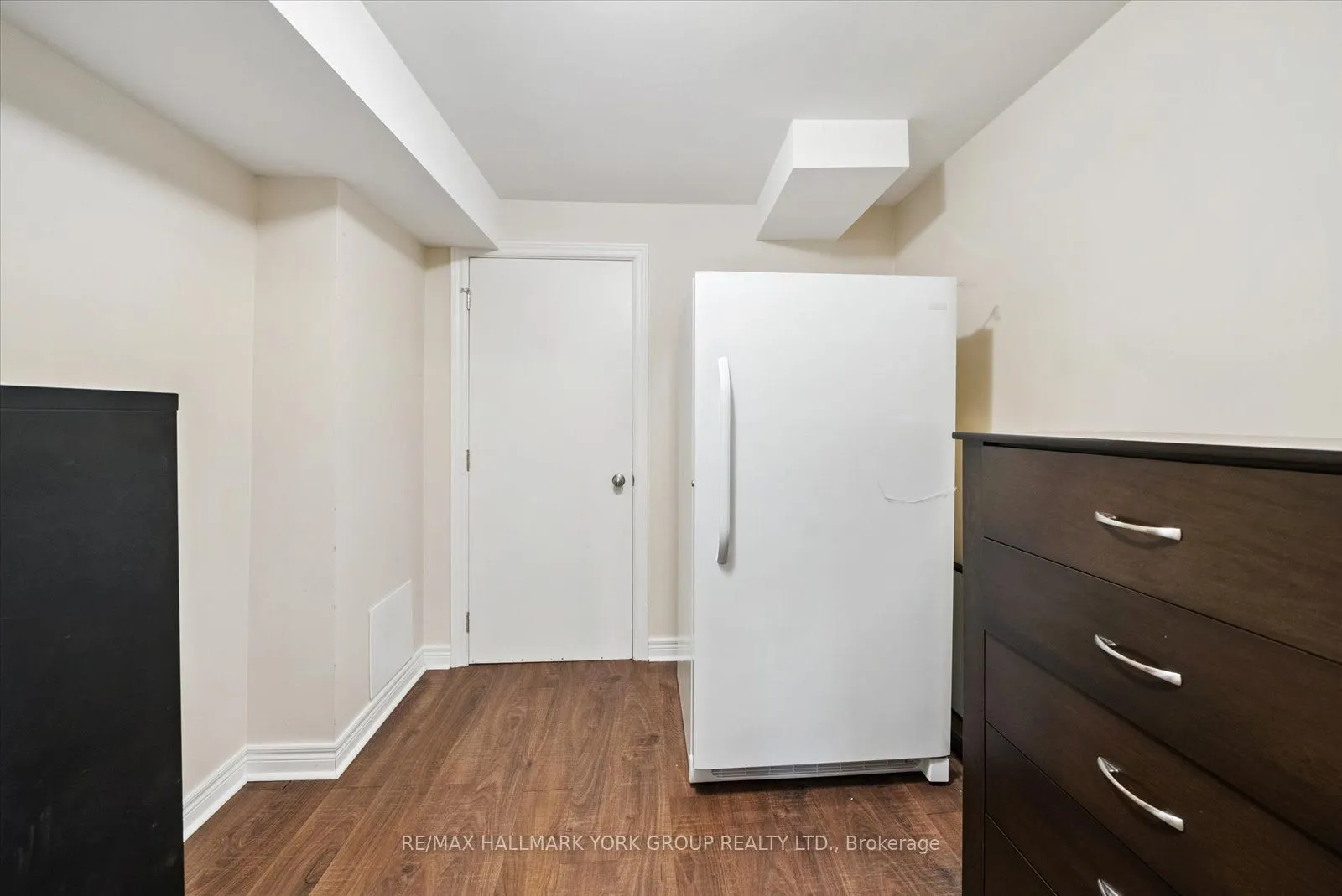 254 Meadowhawk Trail