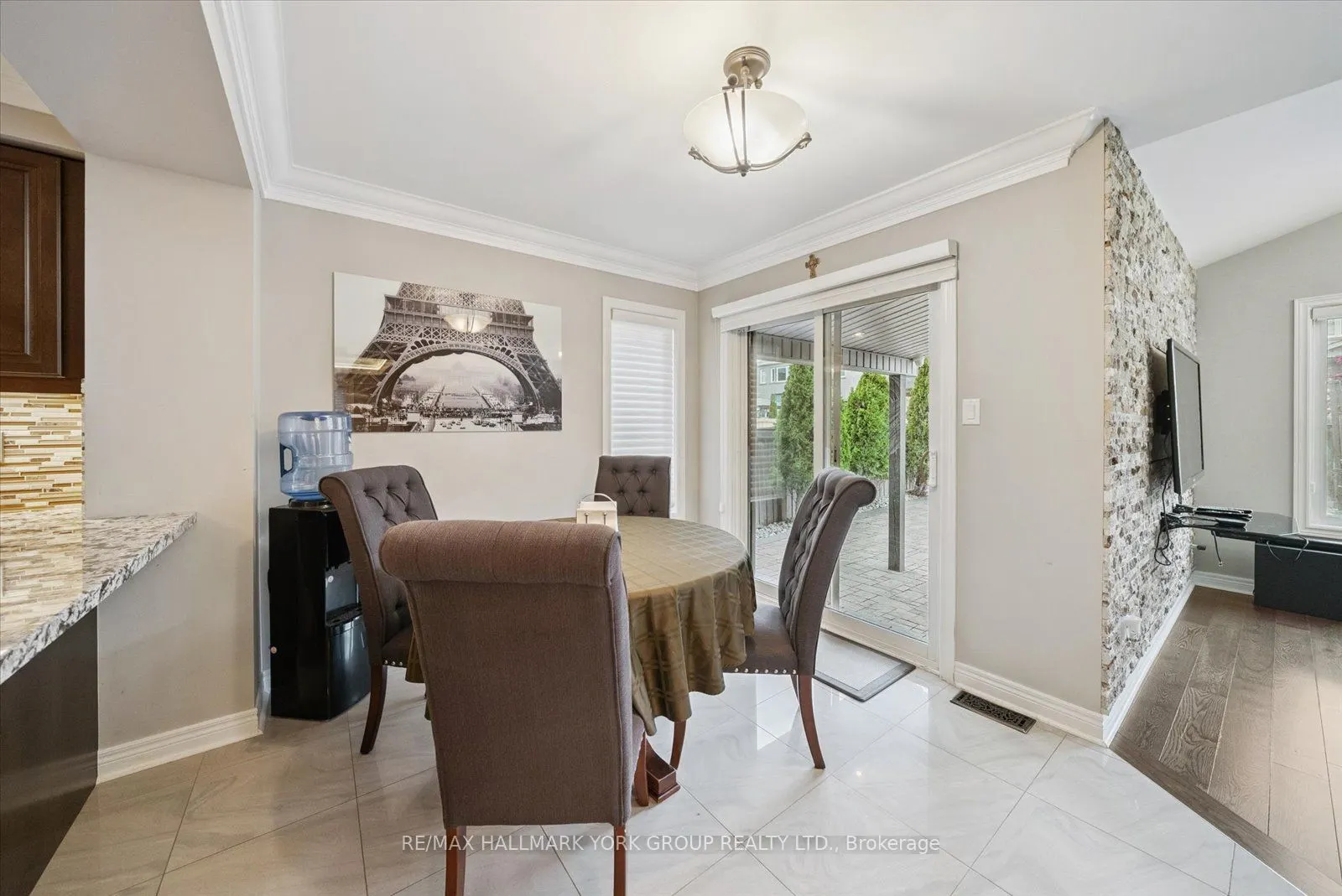 254 Meadowhawk Trail