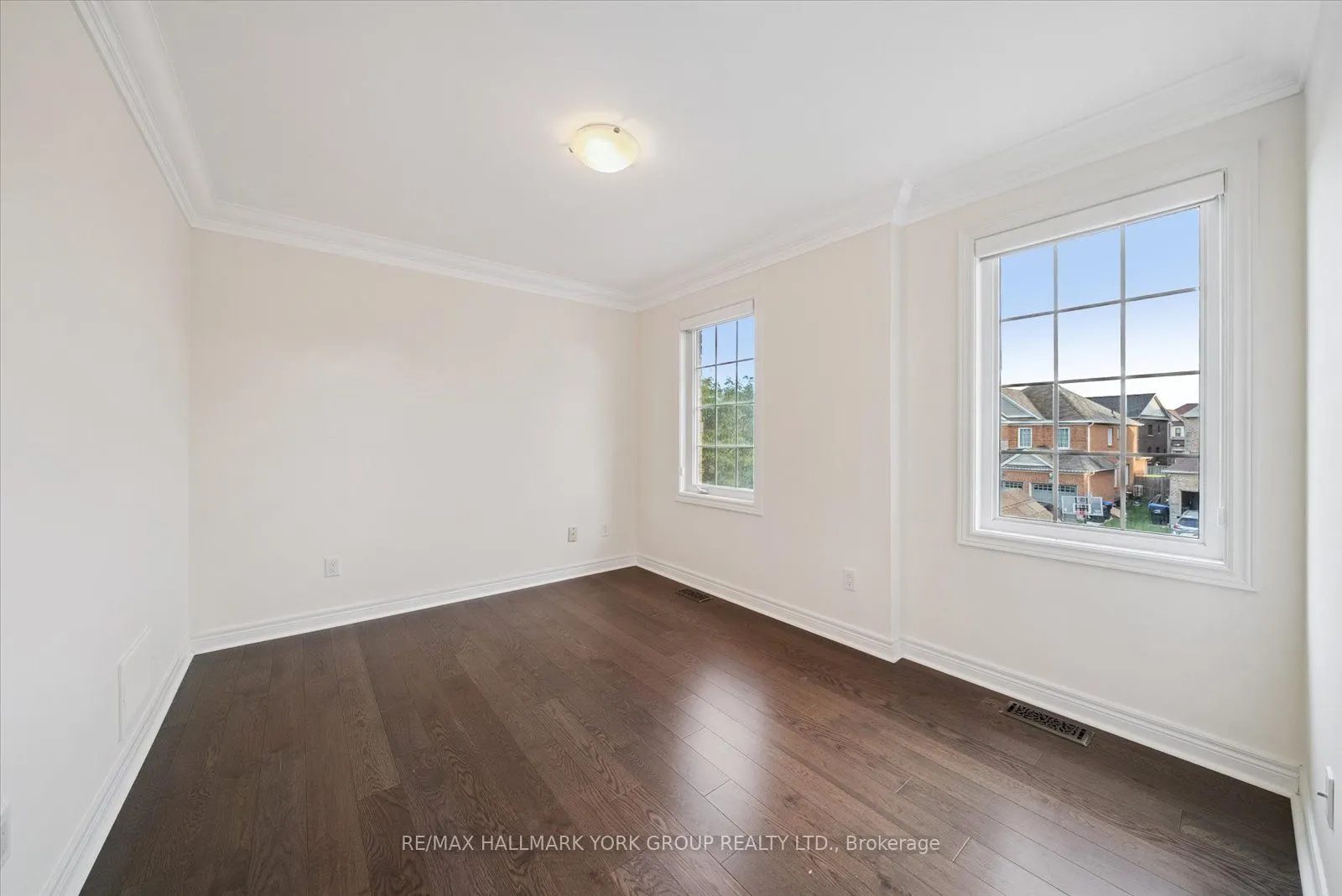 254 Meadowhawk Trail