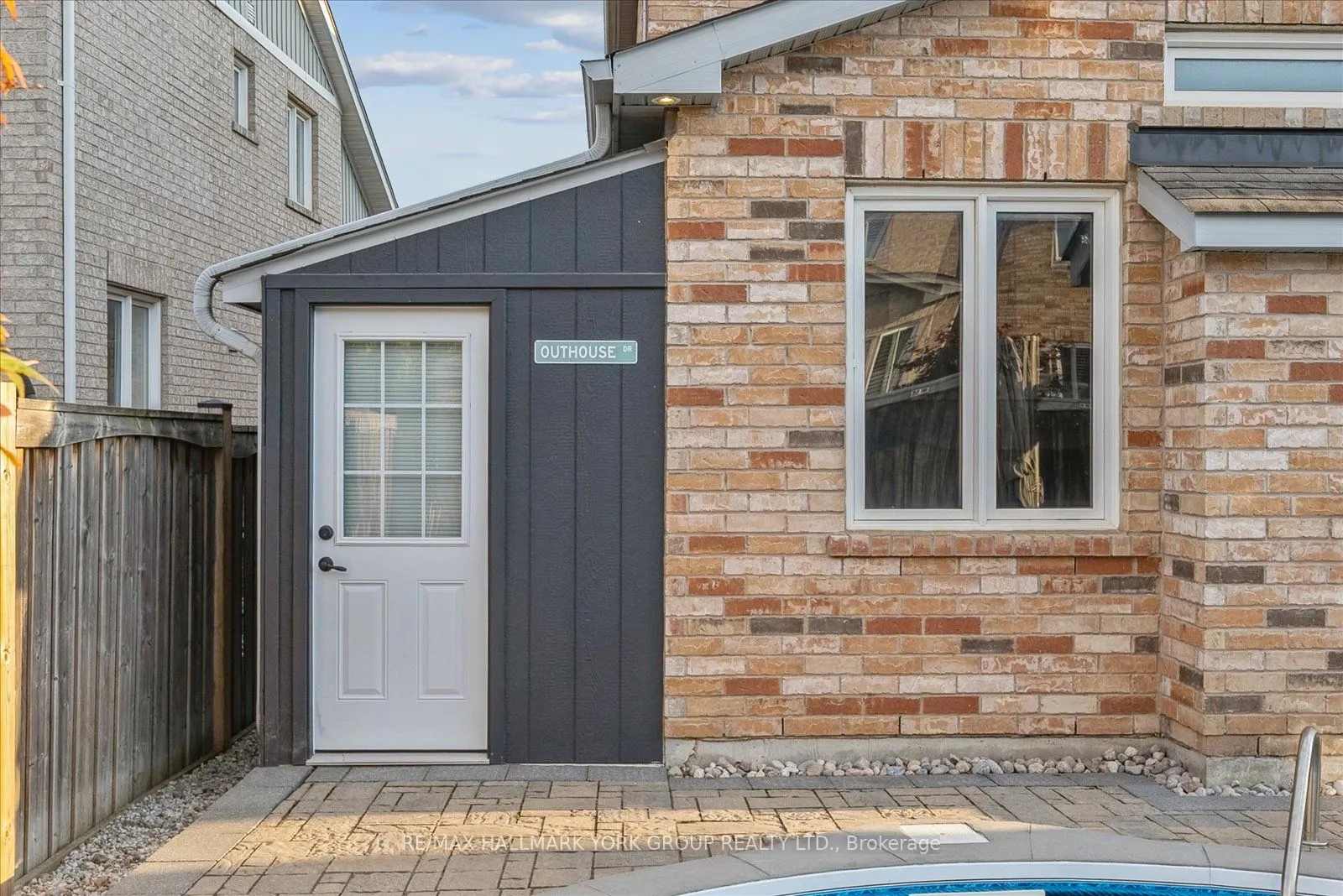 254 Meadowhawk Trail