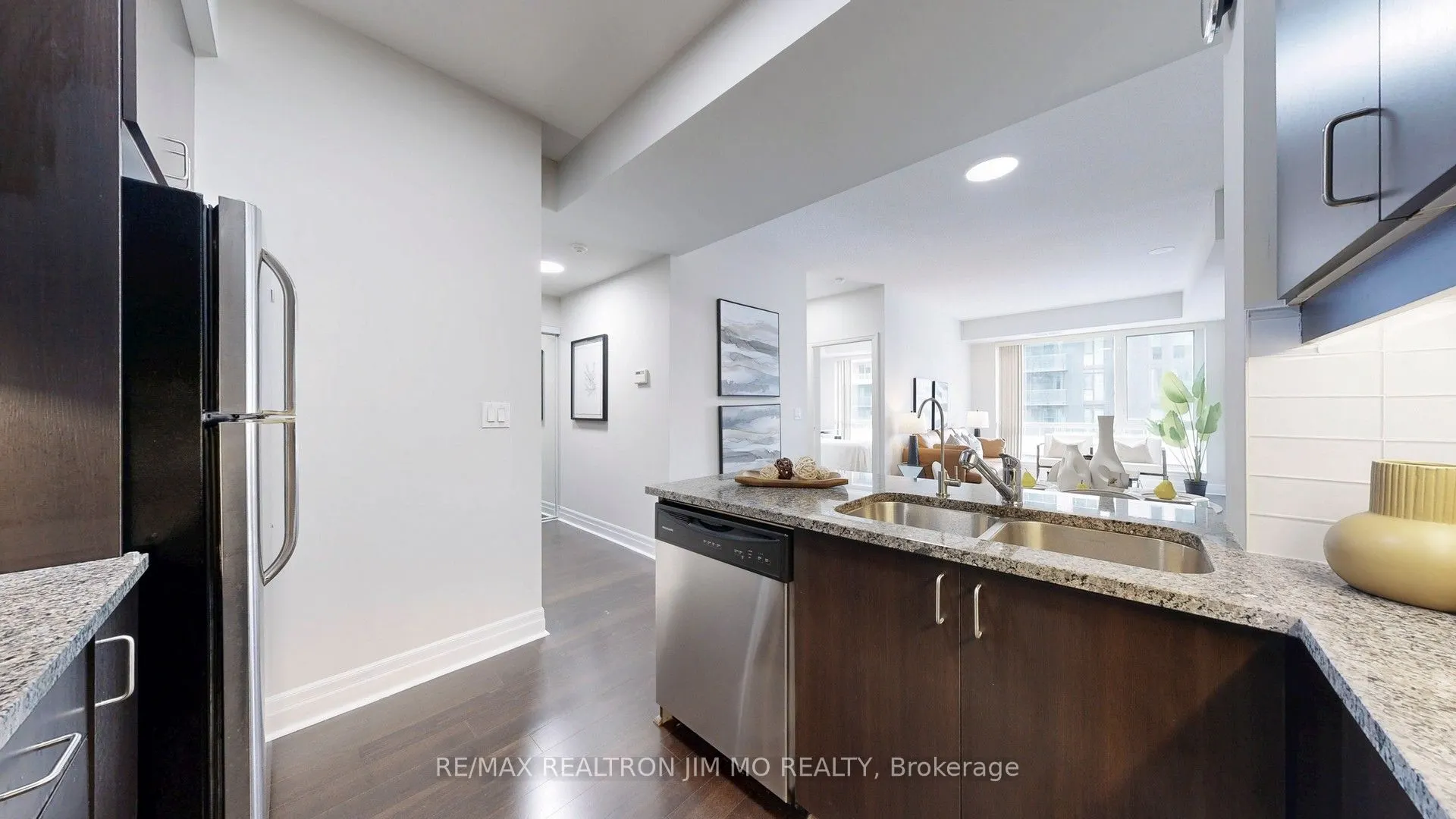 8110 Birchmount Road, #416