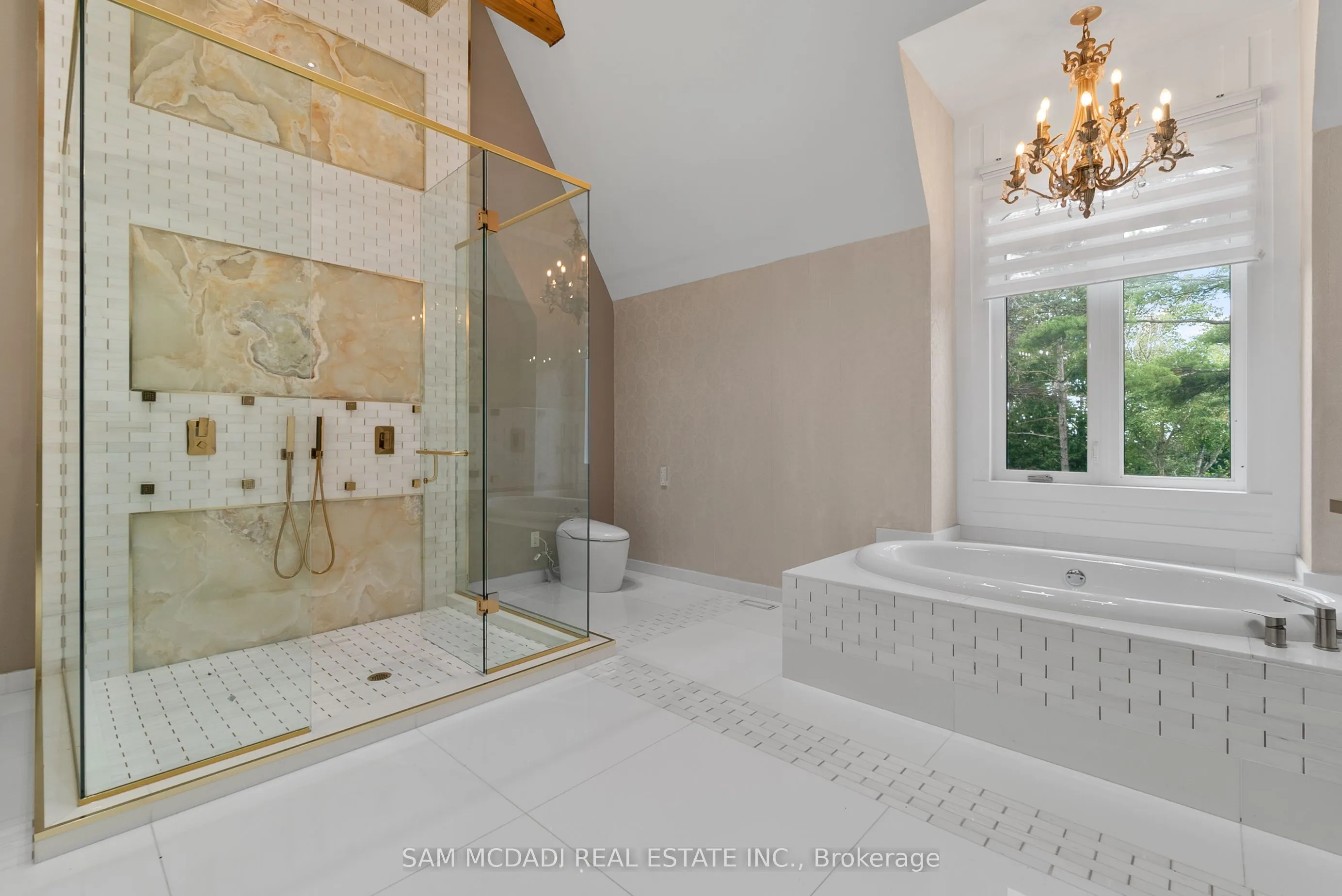 15 Glenview Heights Lane