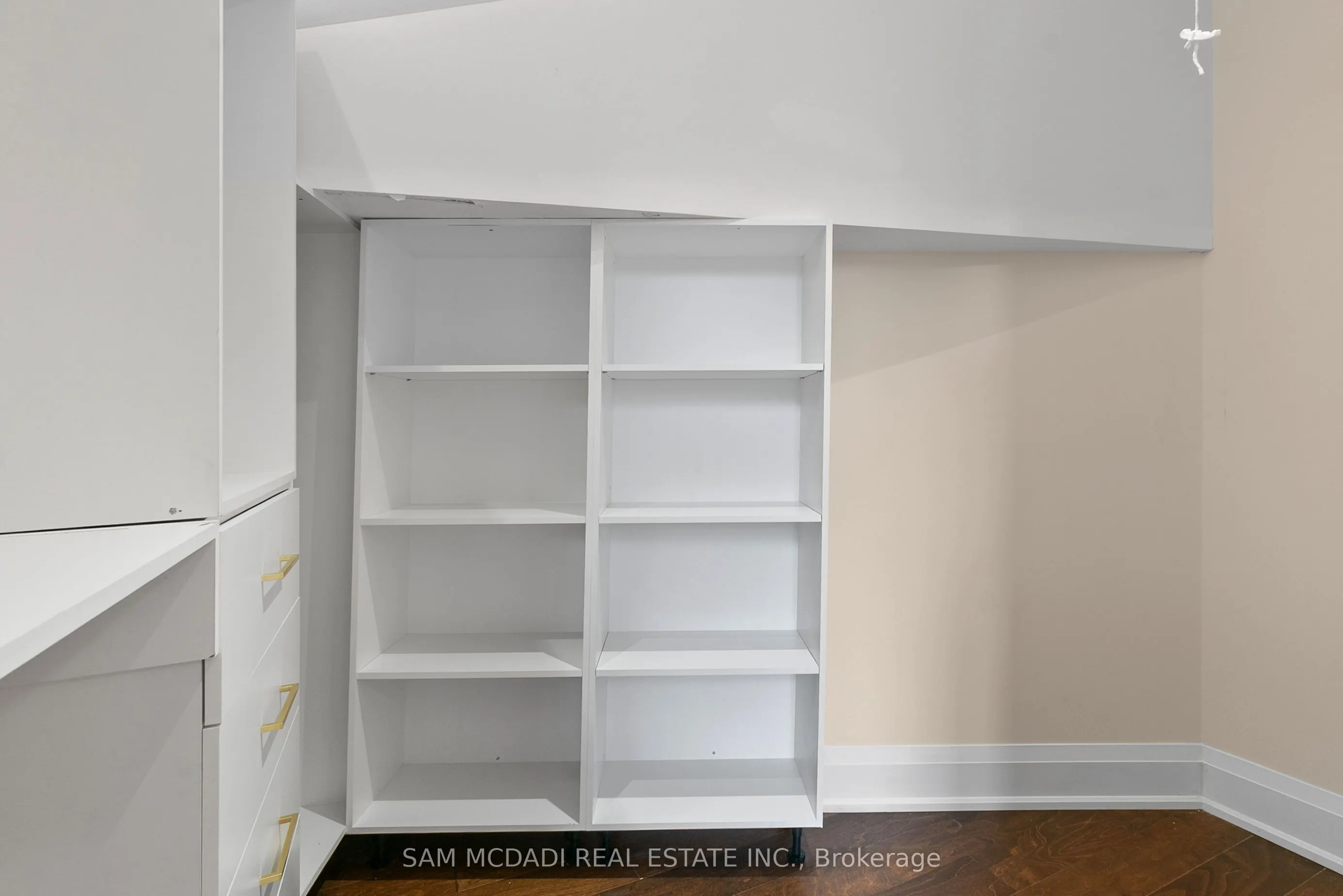 15 Glenview Heights Lane