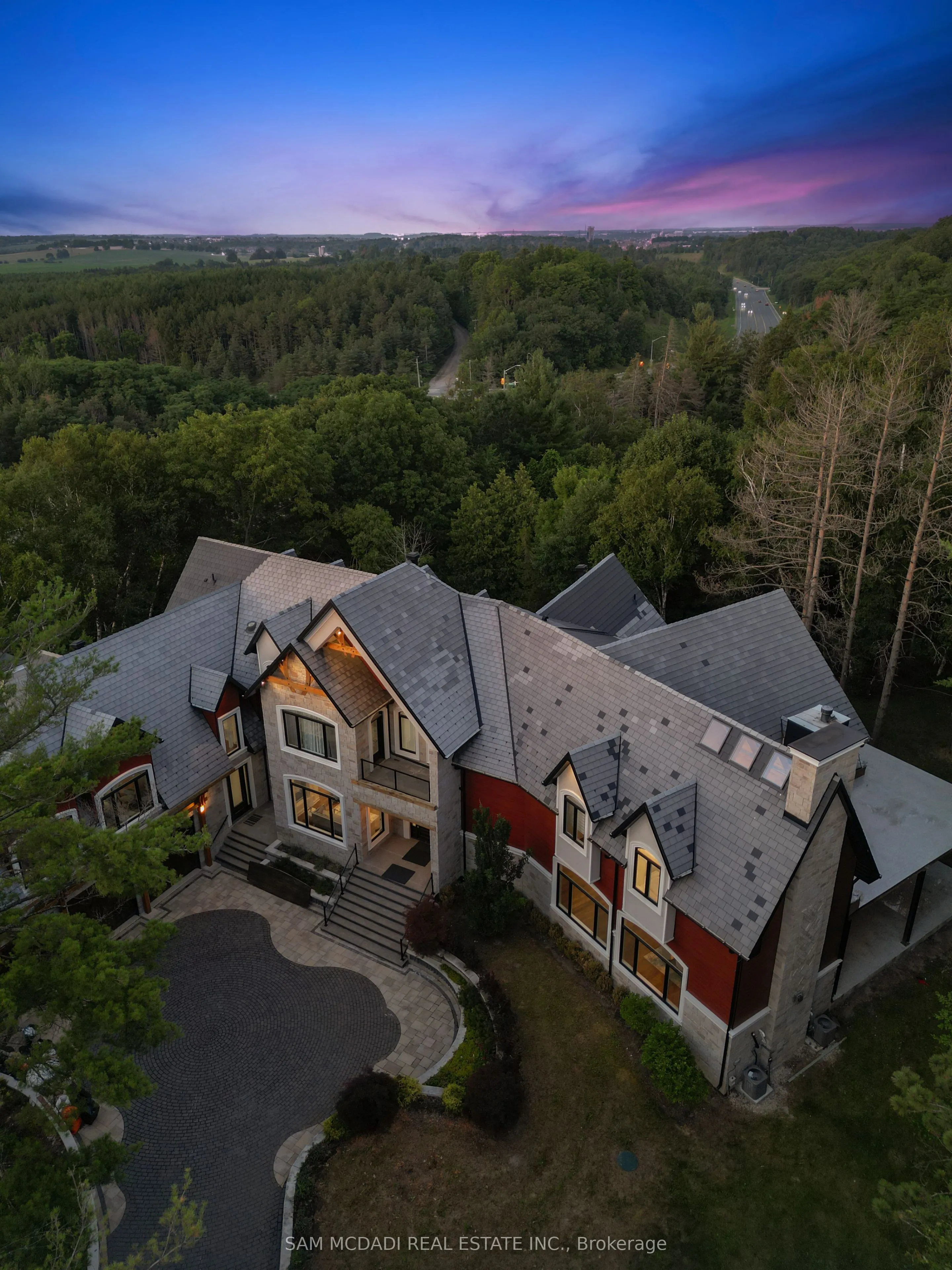 15 Glenview Heights Lane