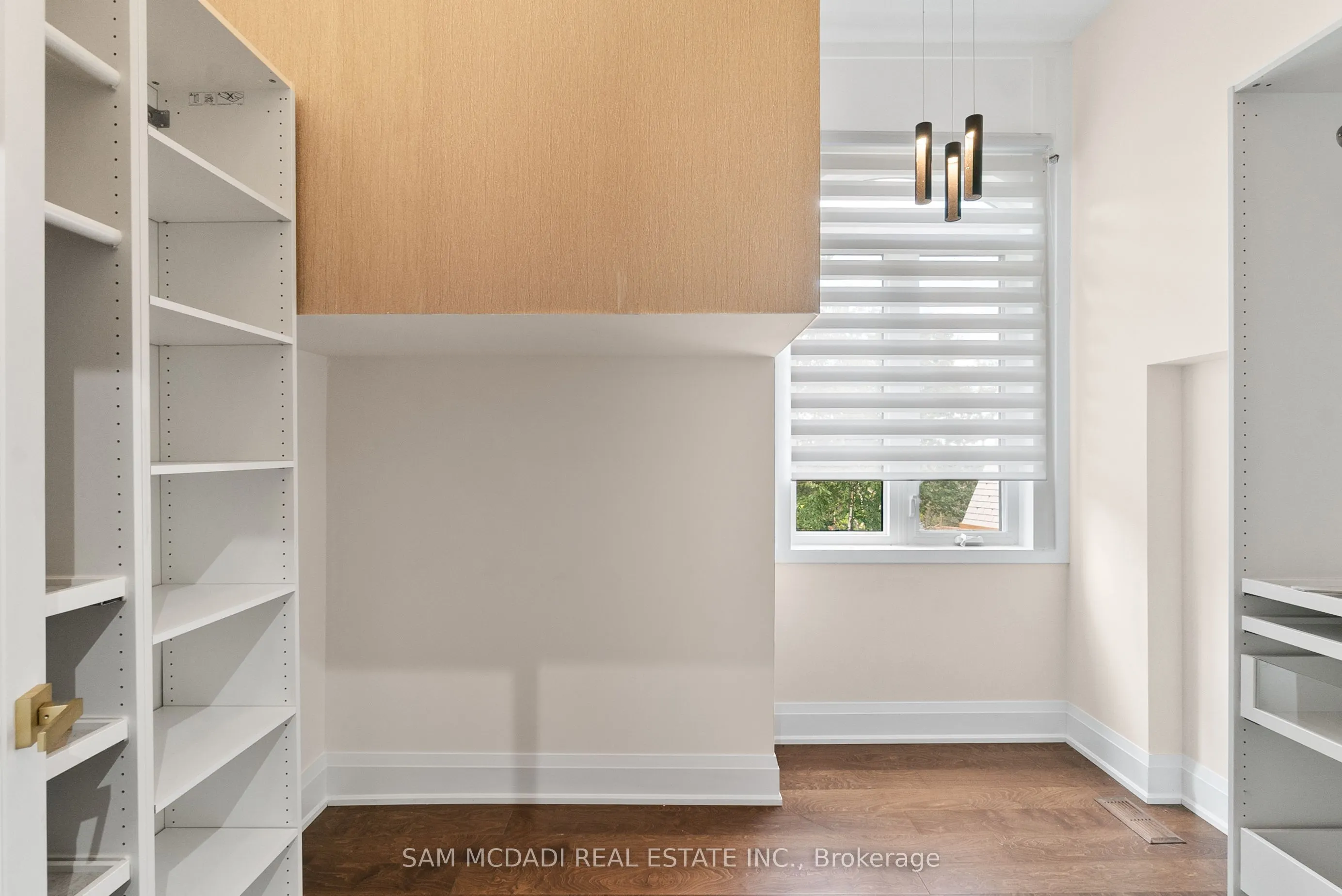 15 Glenview Heights Lane