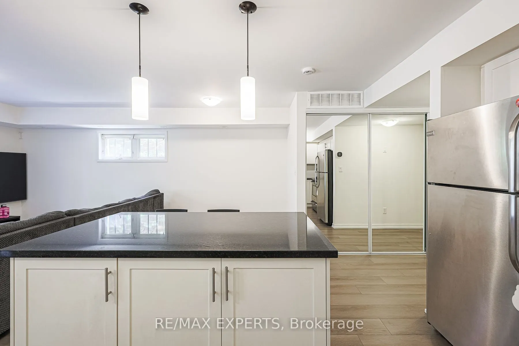 26 Bruce Street W, #B11