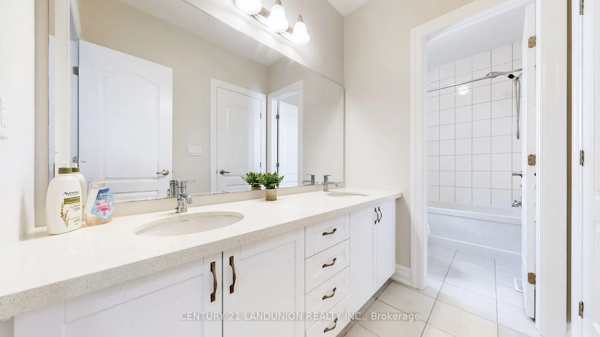 234 Touch Gold Crescent