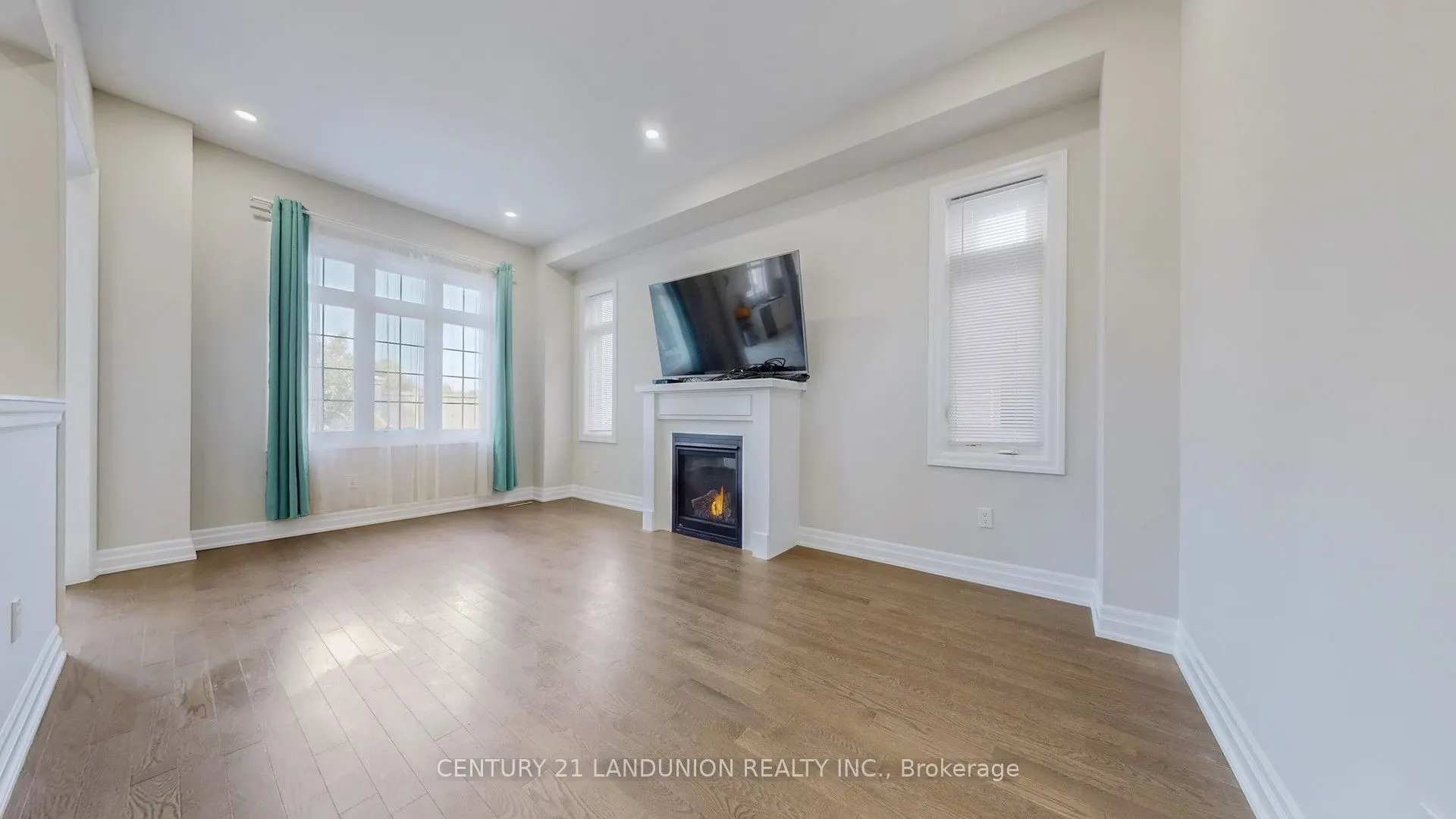 234 Touch Gold Crescent