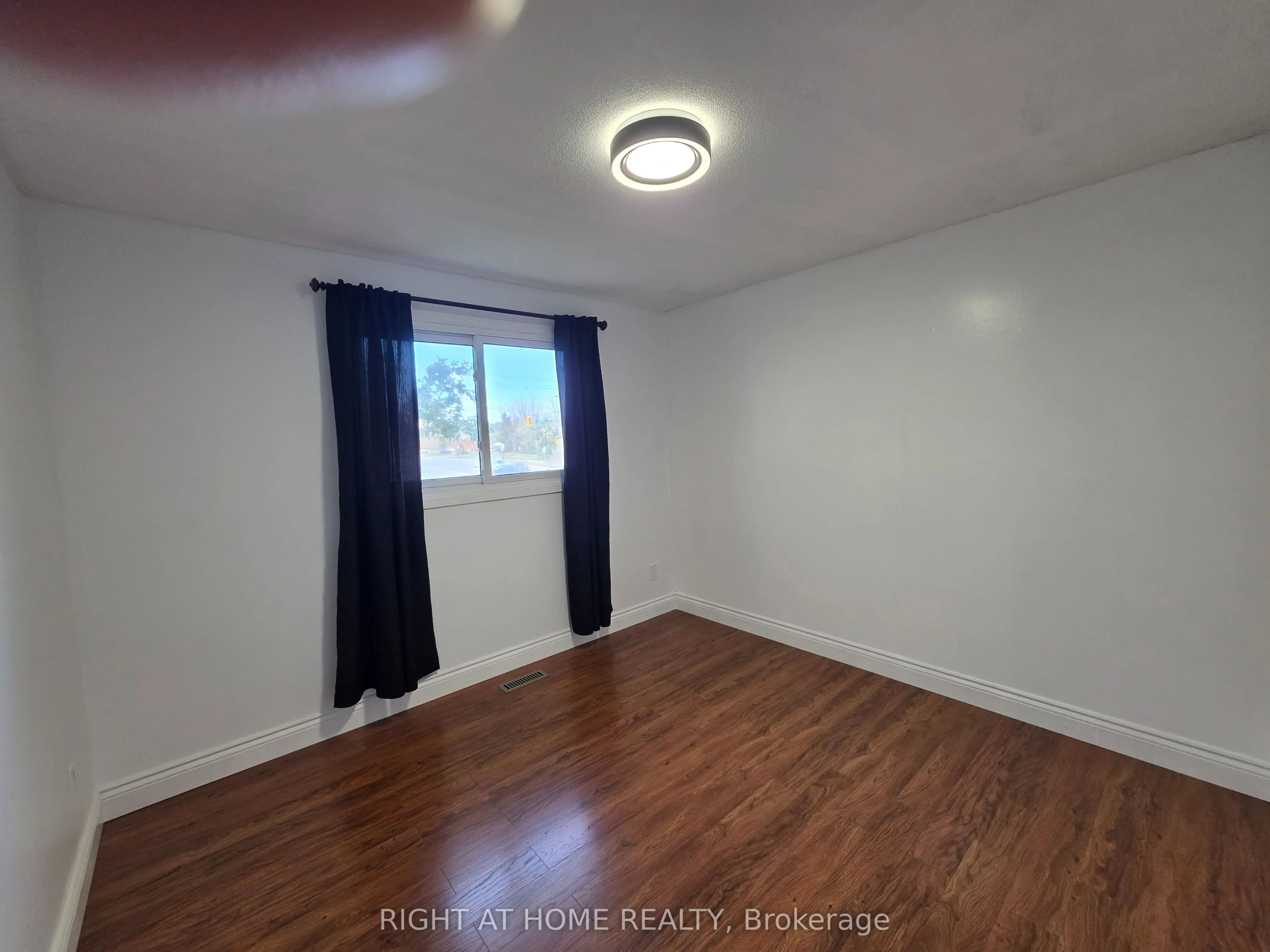 16 Portland Crescent