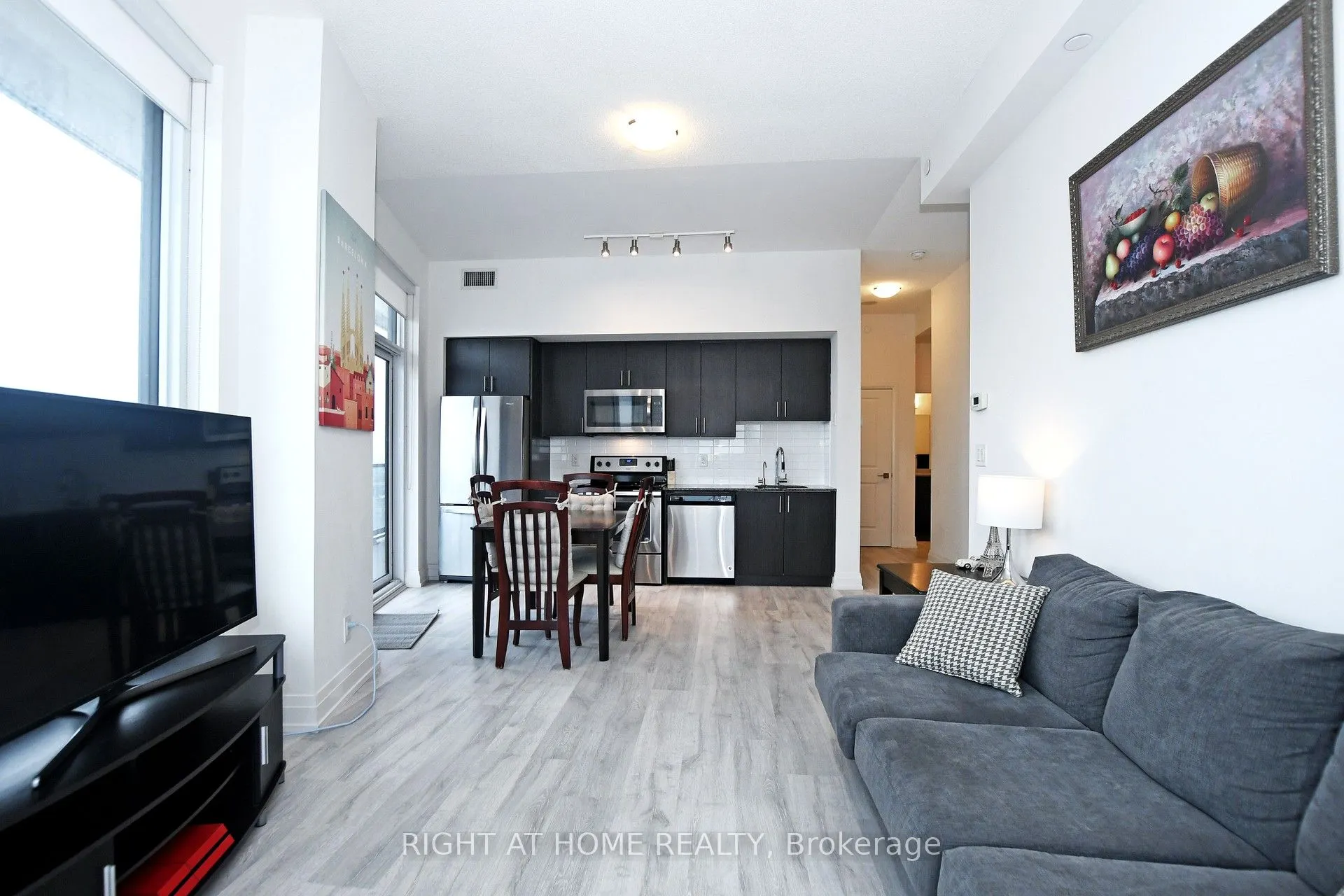 3600 HWY 7 Road, #720