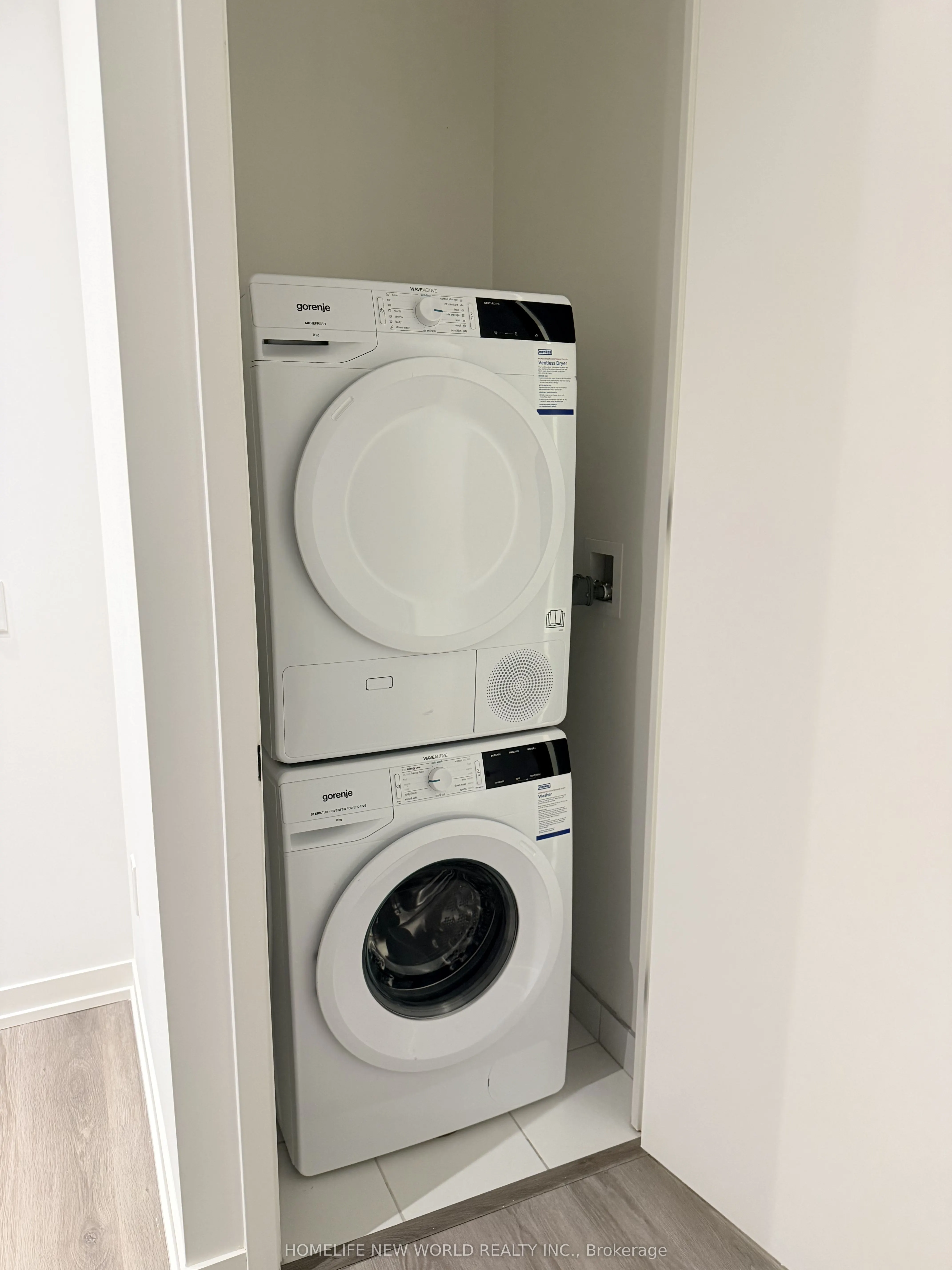 28 Interchange Way, #PH107