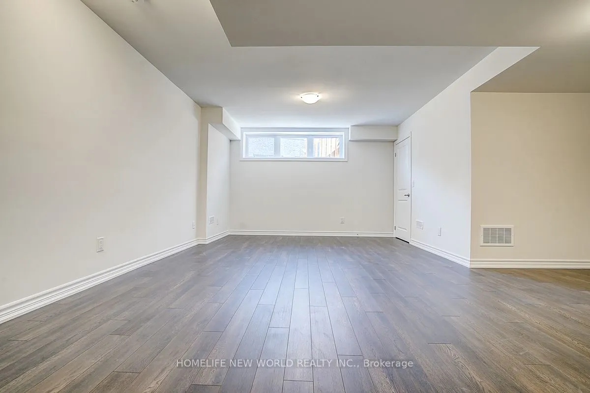 4 Freeman Williams Street