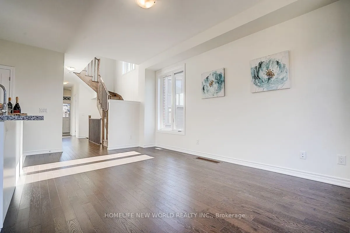 4 Freeman Williams Street