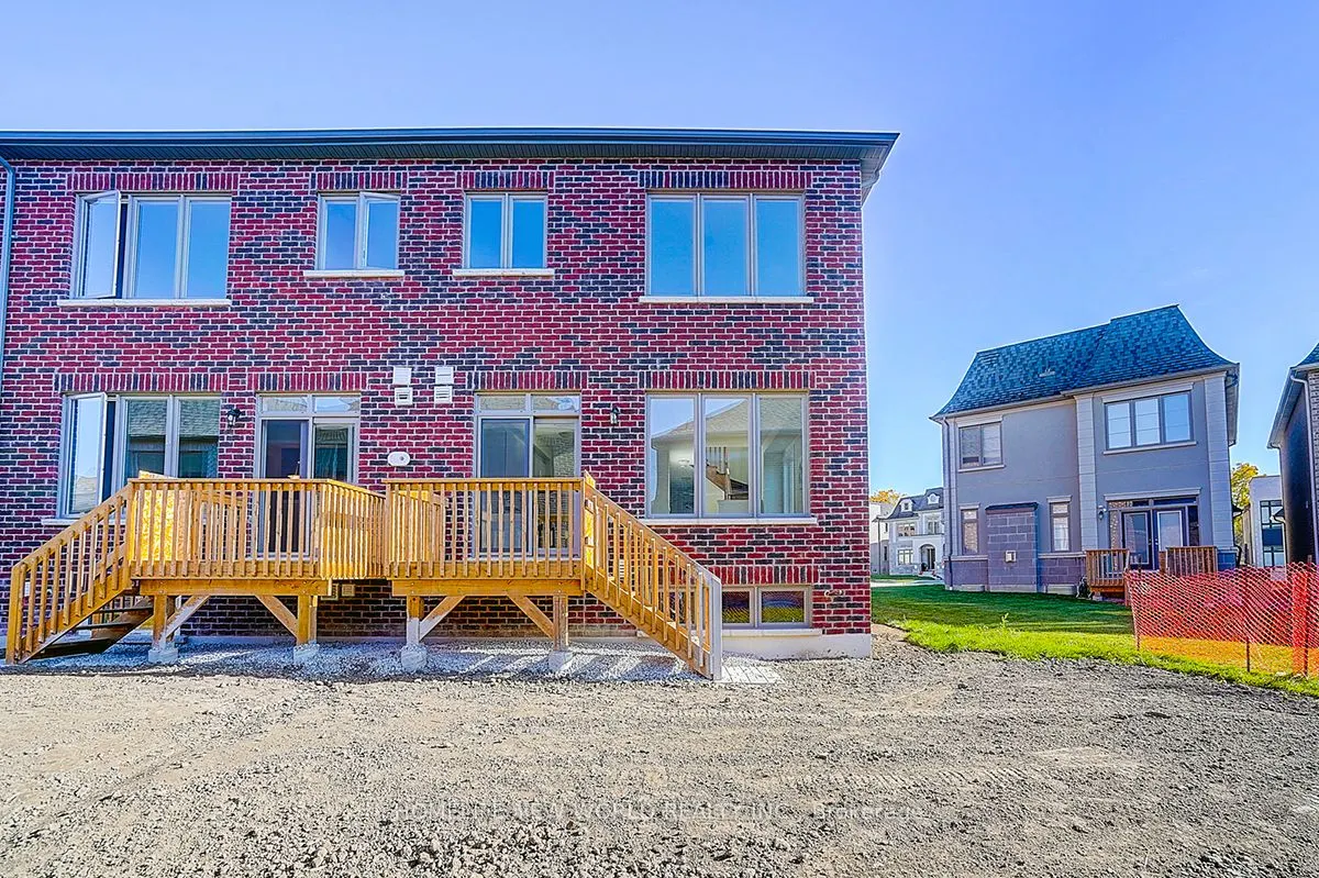 4 Freeman Williams Street