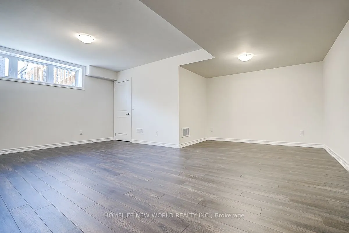 4 Freeman Williams Street