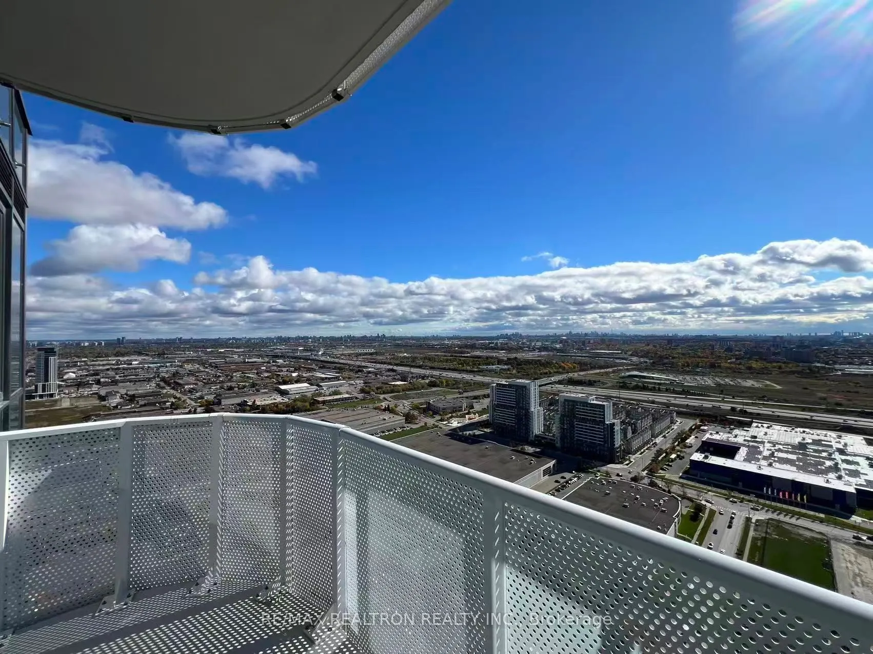 28 Interchange Way, #4610