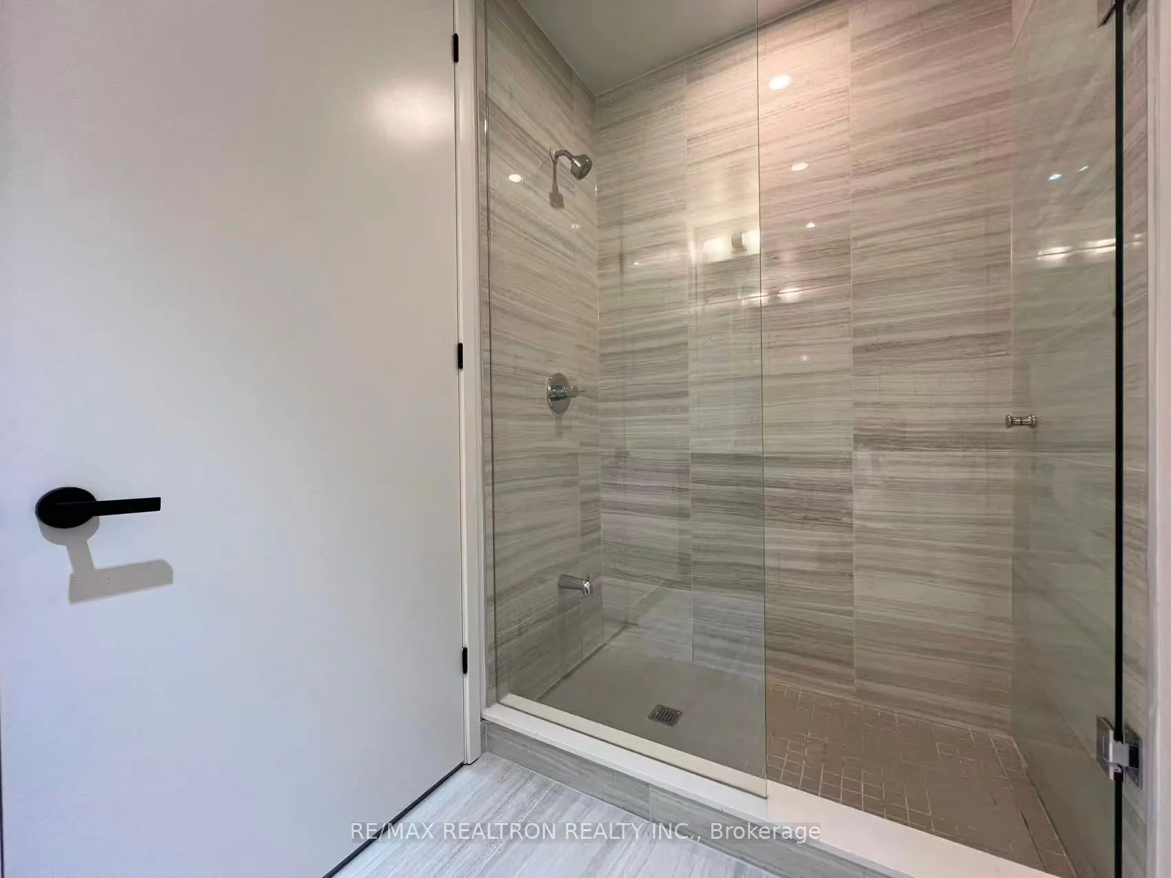 28 Interchange Way, #4610